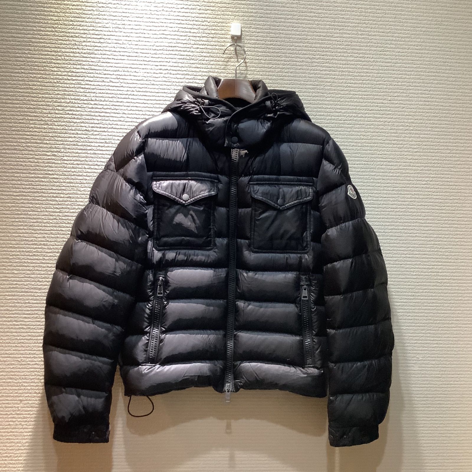 モンクレール MONCLER ワッペン フード ダウンジャケット エドワード