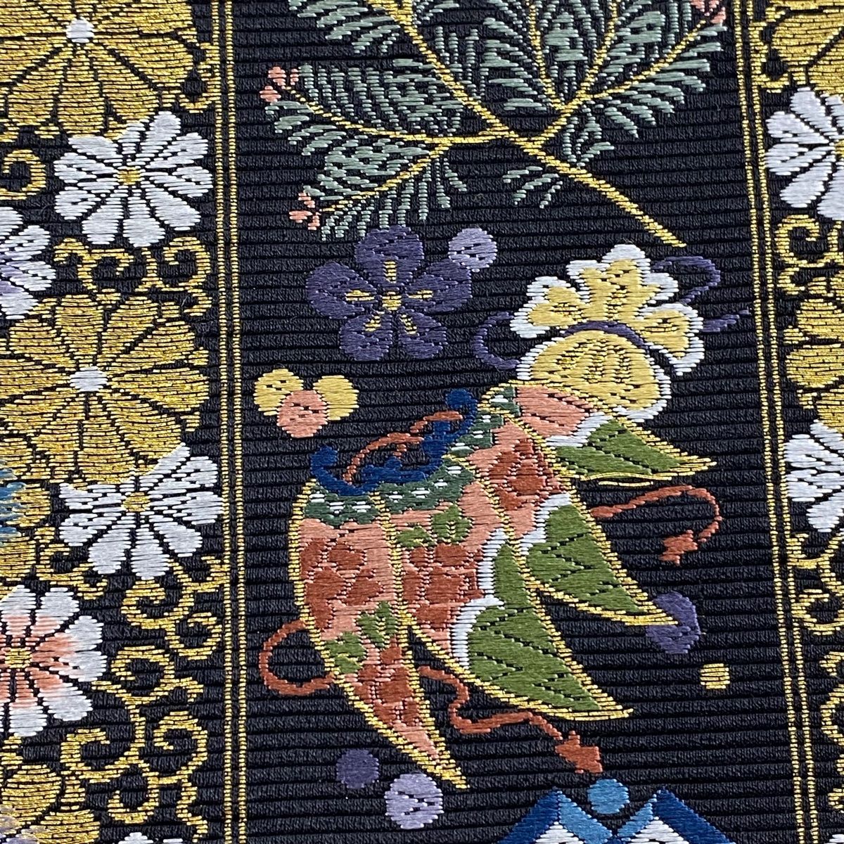 袋帯 短冊 宝尽くし 金糸 黒 六通 正絹