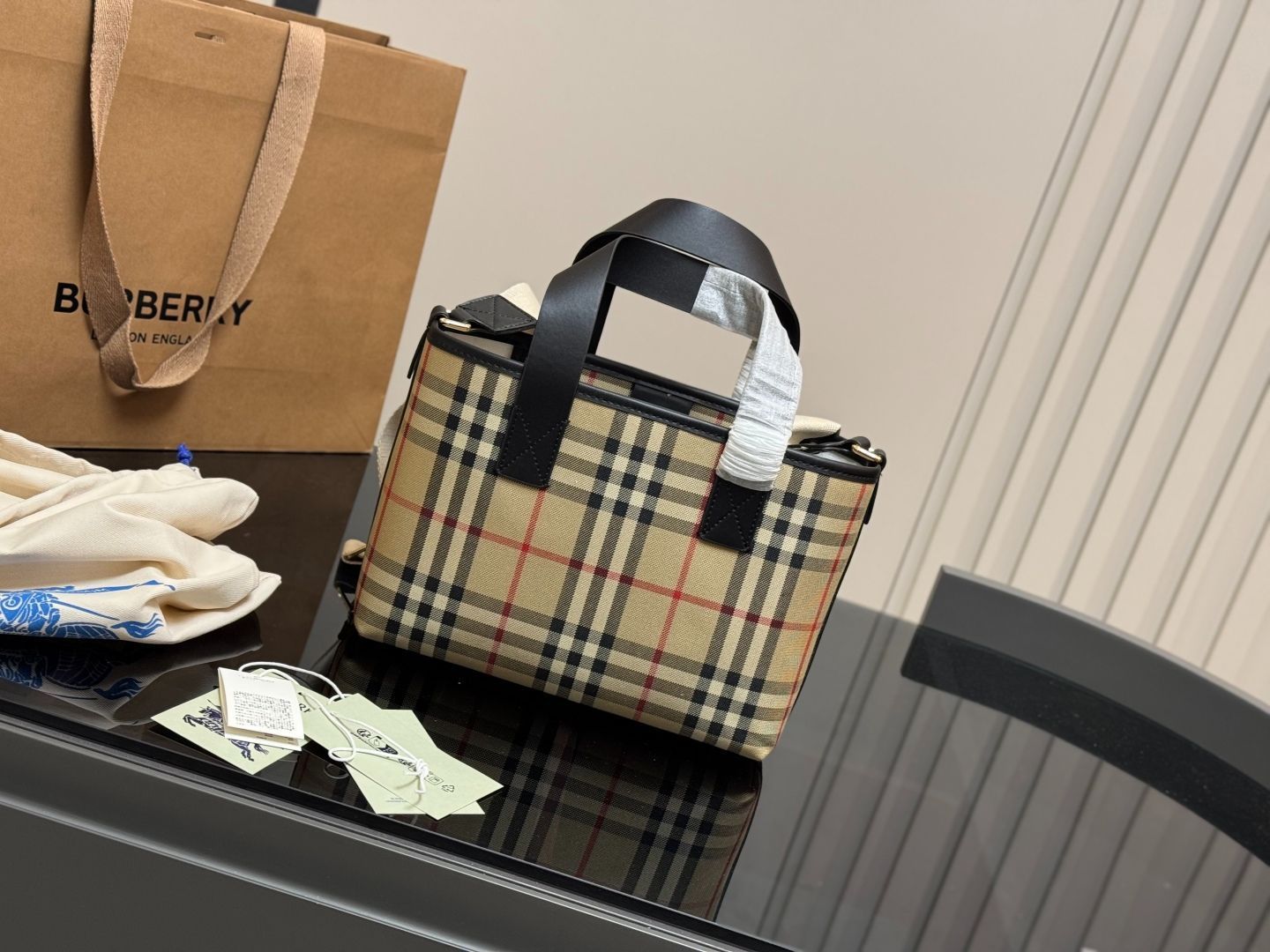 専用出品　BURBERRY 楽天市場】BURBERRY バーバリー EKD T-SHIRT/ビックロゴ Tシャツ