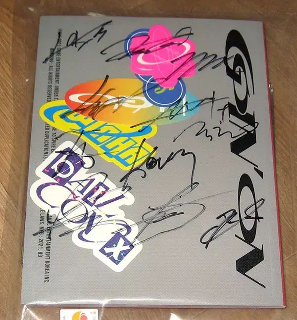 OMEGA X 1stアルバム　サイン入り OMEGA X 1stアルバム サイン入り NEWS | OMEGA X JAPAN OFFICIAL FANCLUB