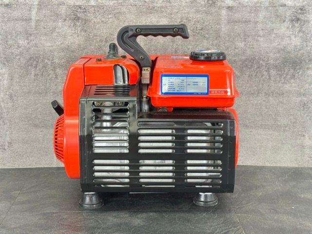 ポータブル発電機 SUZUKI スズキ SX800R 動作確認済 小型で軽量なのでキャンプやアウトドアに・・・【スズキ/SUZUKI