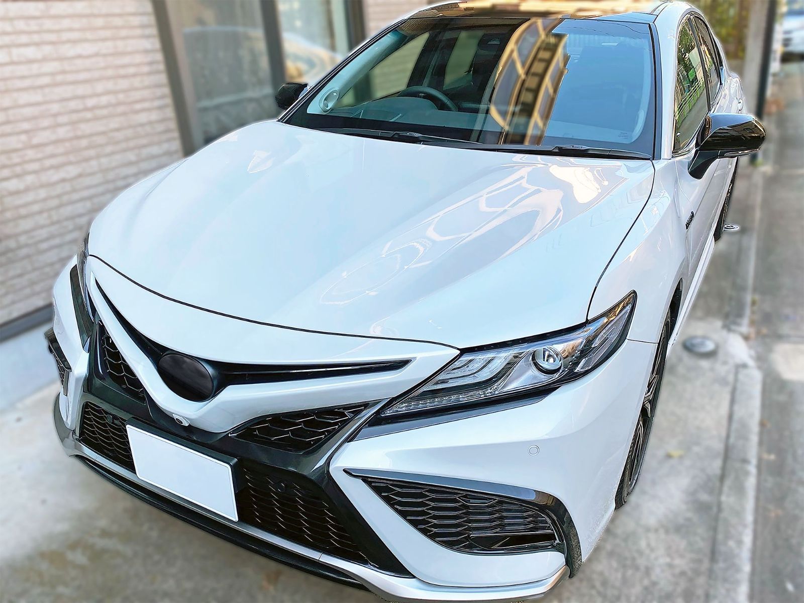 Tint+カット済みエンブレム スモークフィルム(ブラックスモーク5％) カムリ 70 AXVA70/AXVA75/AXVH70/AXVH75