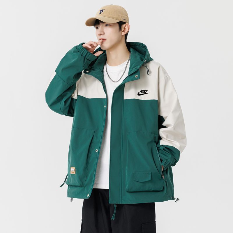 NIKE 新品未使用✴︎ジャケット フーディ、パーカー NIKE 防水 パーカー ジャケット [本日特価|新品未使用品]-MM輸入