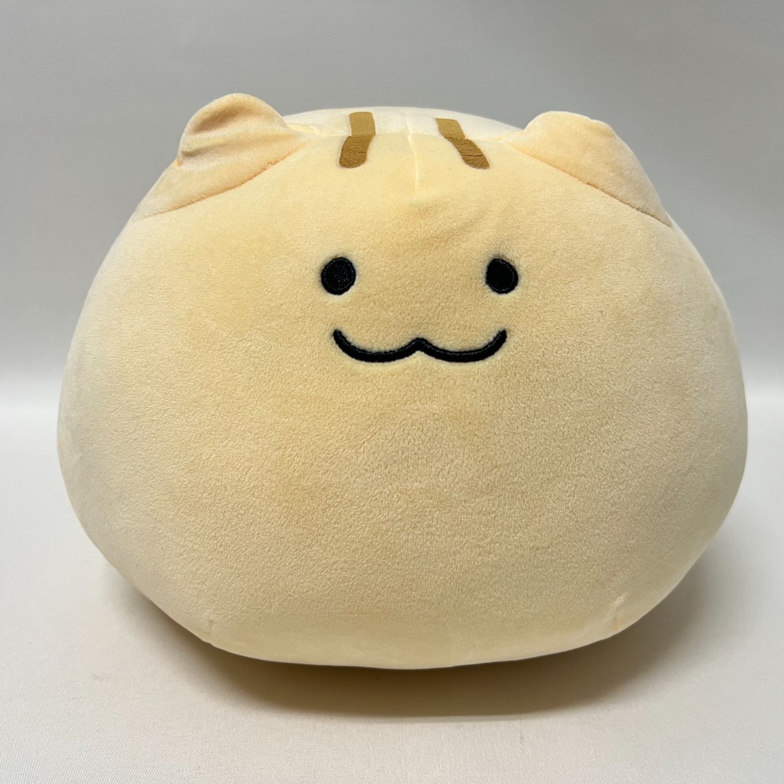 もちもちBIGぬいぐるみ にわねこ 庭猫もる 庭猫もる にわねこさん もちもちBIGぬいぐるみ - メルカリ