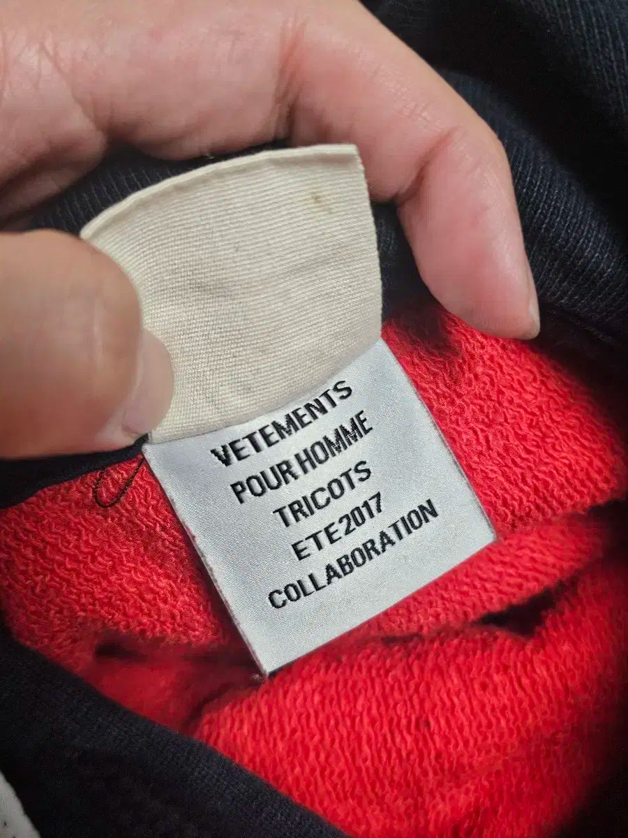 vetements VETEMENTS