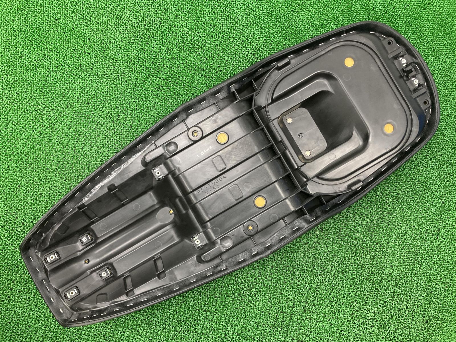 ヤマハ マグザム 純正シート ブラック YAMAHA 【特】ヤマハ マグザム