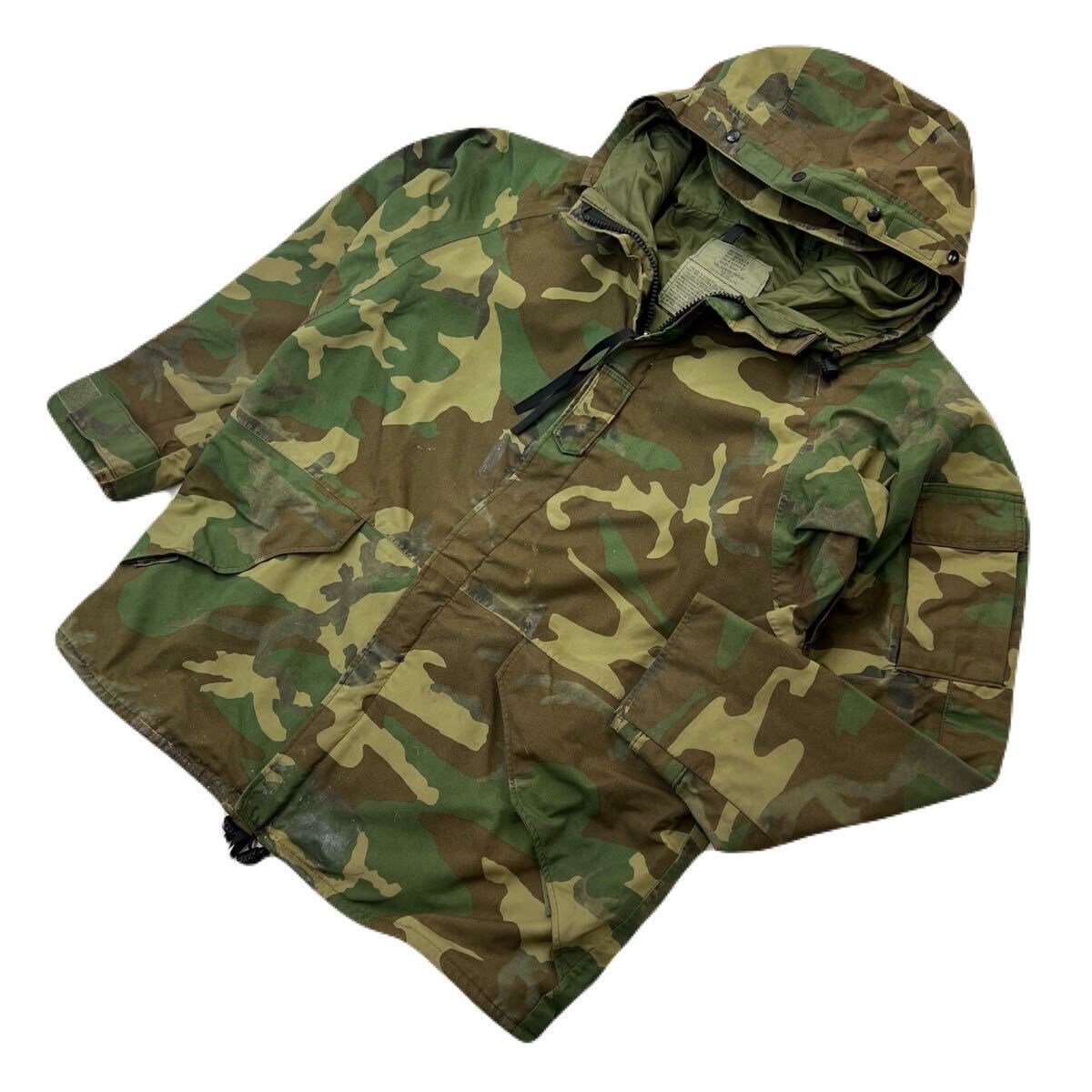 U.S.ARMY ECWCS ゴアテックス GORE-TEX マウンテンパーカー 米軍実物 迷彩 ジャケット L-R ミリタリー アメカジ 定番 人気 古着 CE368
