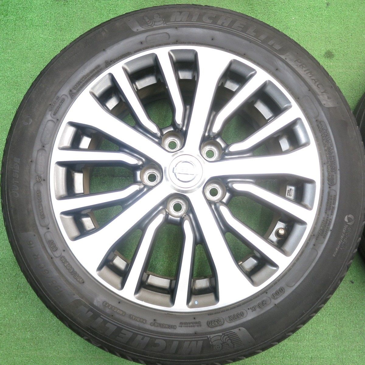 4本価格☆日産 C26 セレナ 純正 195/60R16 ミシュラン プライマシー4 