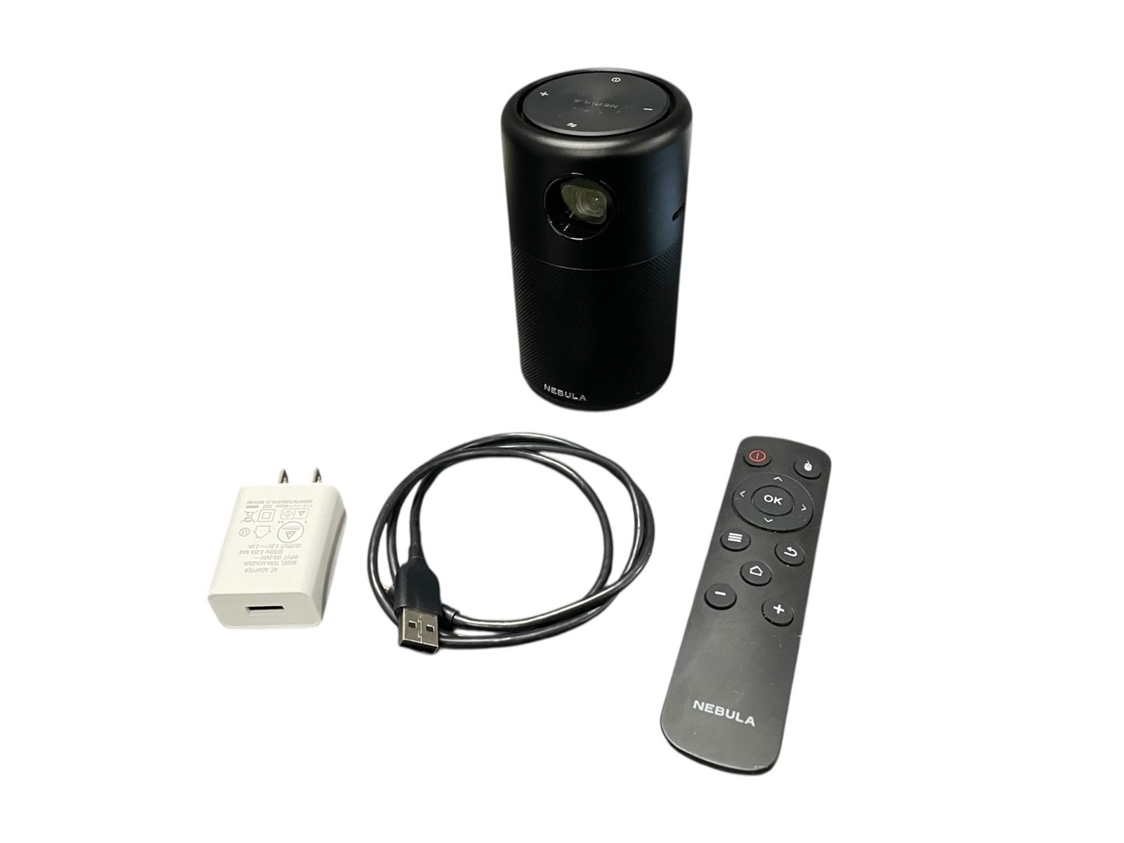 Anker Nebula Capsule D4111 モバイルプロジェクター 本体＋リモコン＋充電ケーブル付属 動作 済み コンパクト映写機