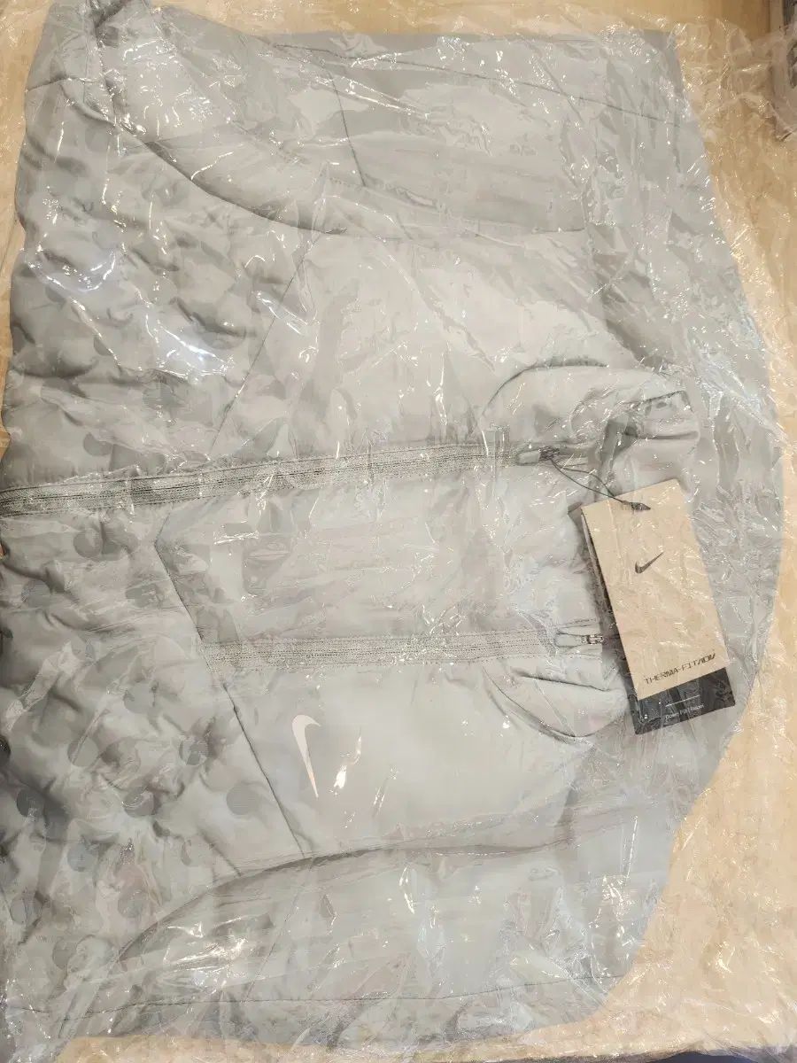NIKE ナイキ サーマフィット レディース エアロロフト ダウンベスト