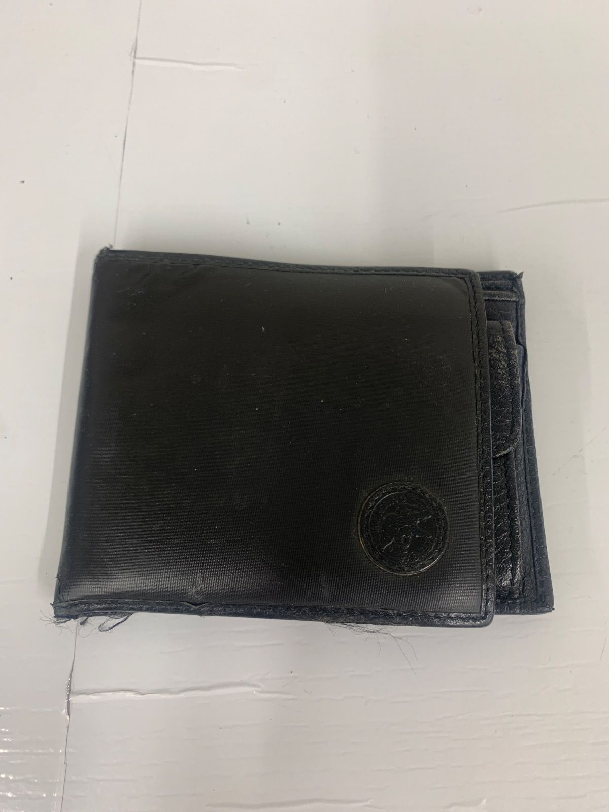 HUNTING WORLD ハンティングワールド 二つ折り財布 黒【財布