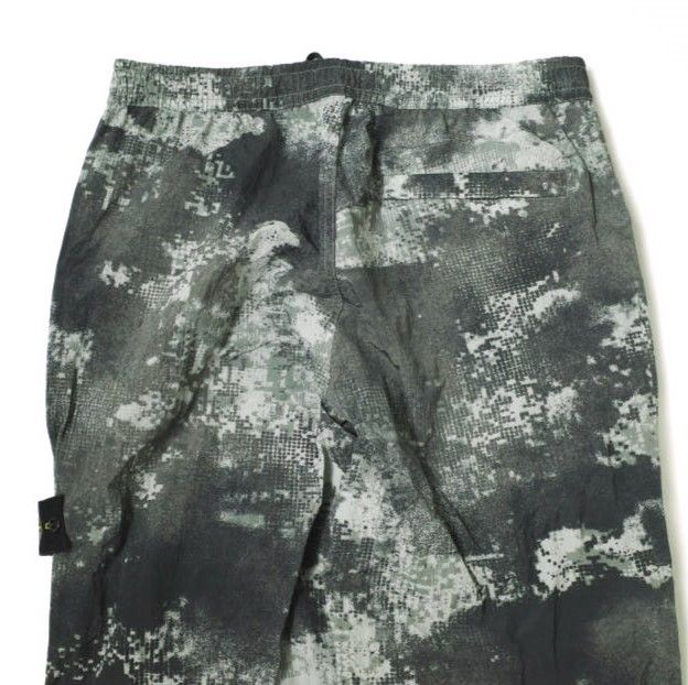 STONE ISLAND ストーンアイランド 24SS CAMOUFLAGE NYLON PANTS