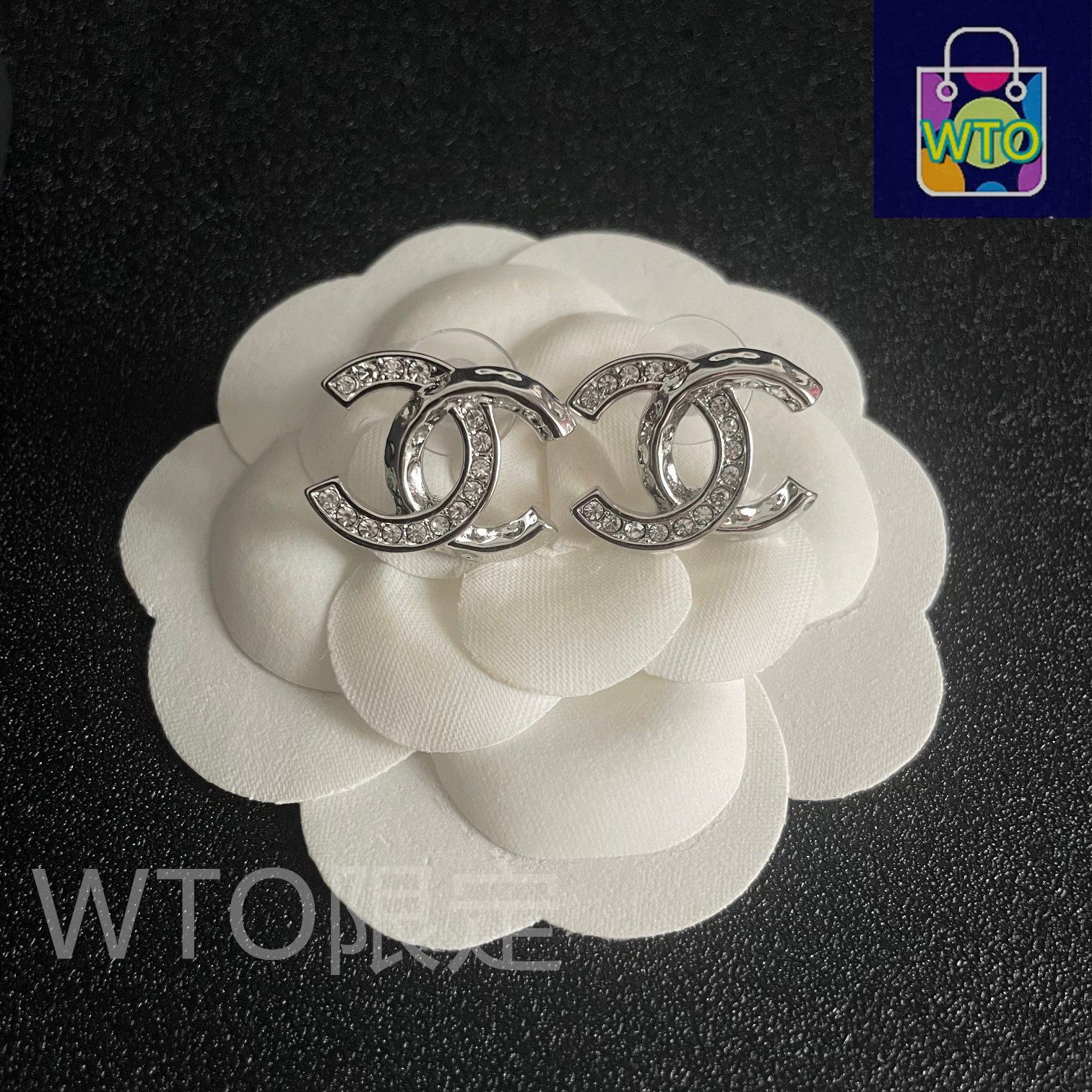 芸術的な 今日 Chanel ヴィンテージ アルファベット ピアス 在庫 価格