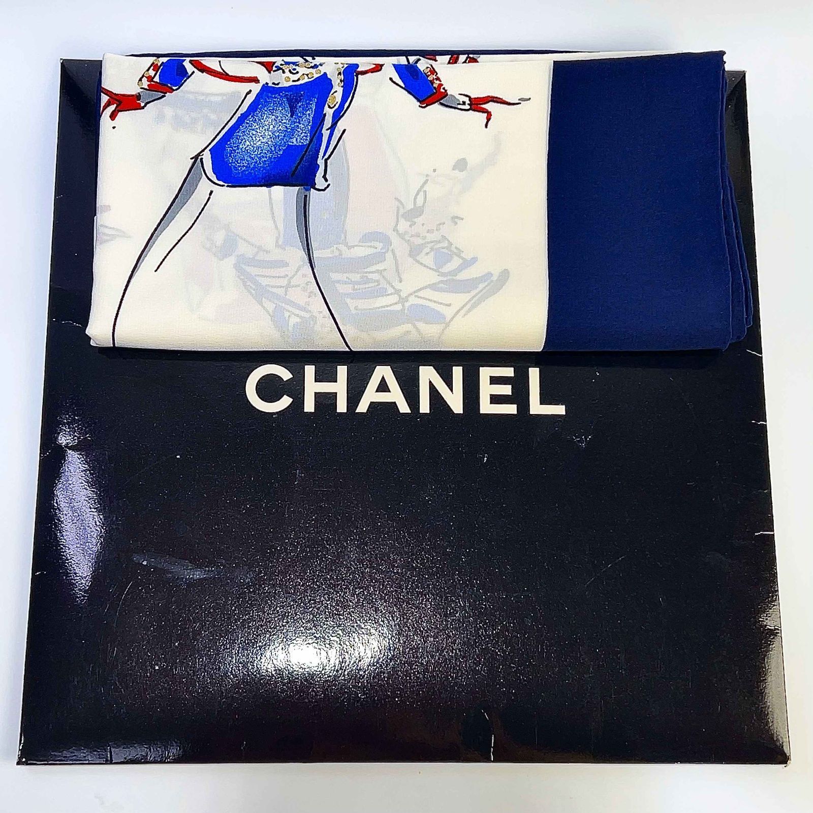 CHANEL シャネル マトラッセ マドモアゼル Hot dance of
