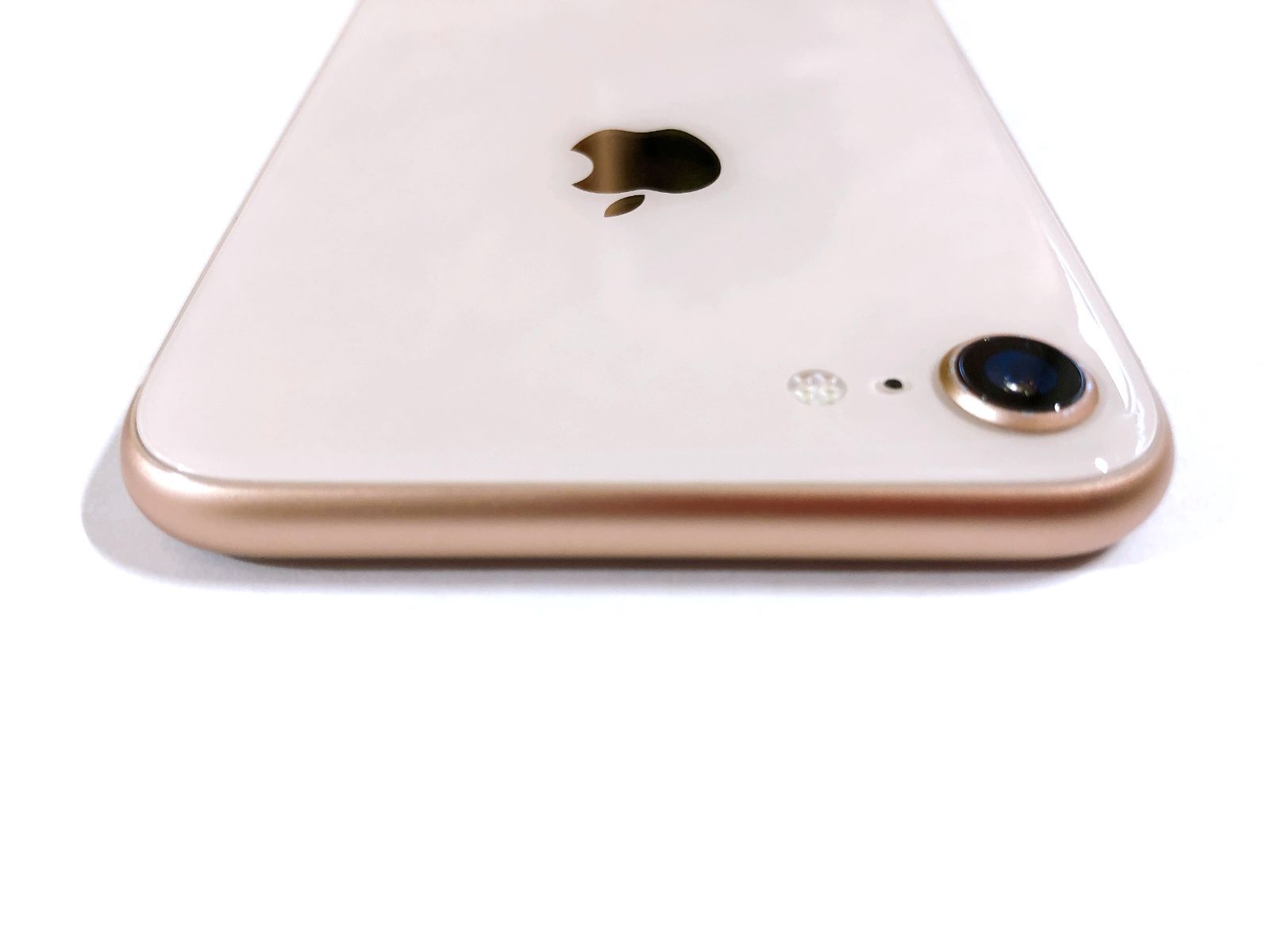 値下げ‼︎【バッテリー最大容量100%‼︎】Apple iPhone8ゴールド本体 iPhone8 ゴールド SIMフリー バッテリー100% 39