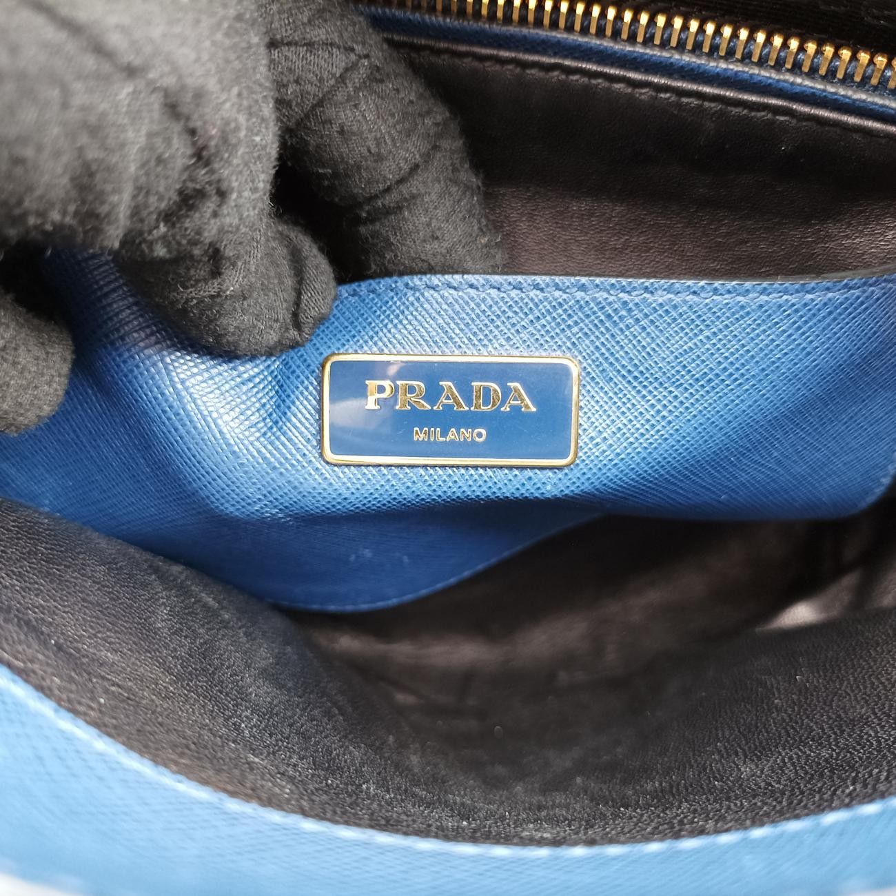 ジップ トートブルーサフィアーノレザーBN260314