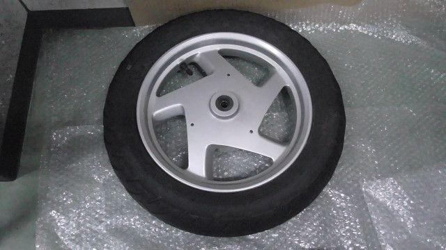 ギア4スト UA08J-045xxx の フロントホイール タイヤ付 1761184794