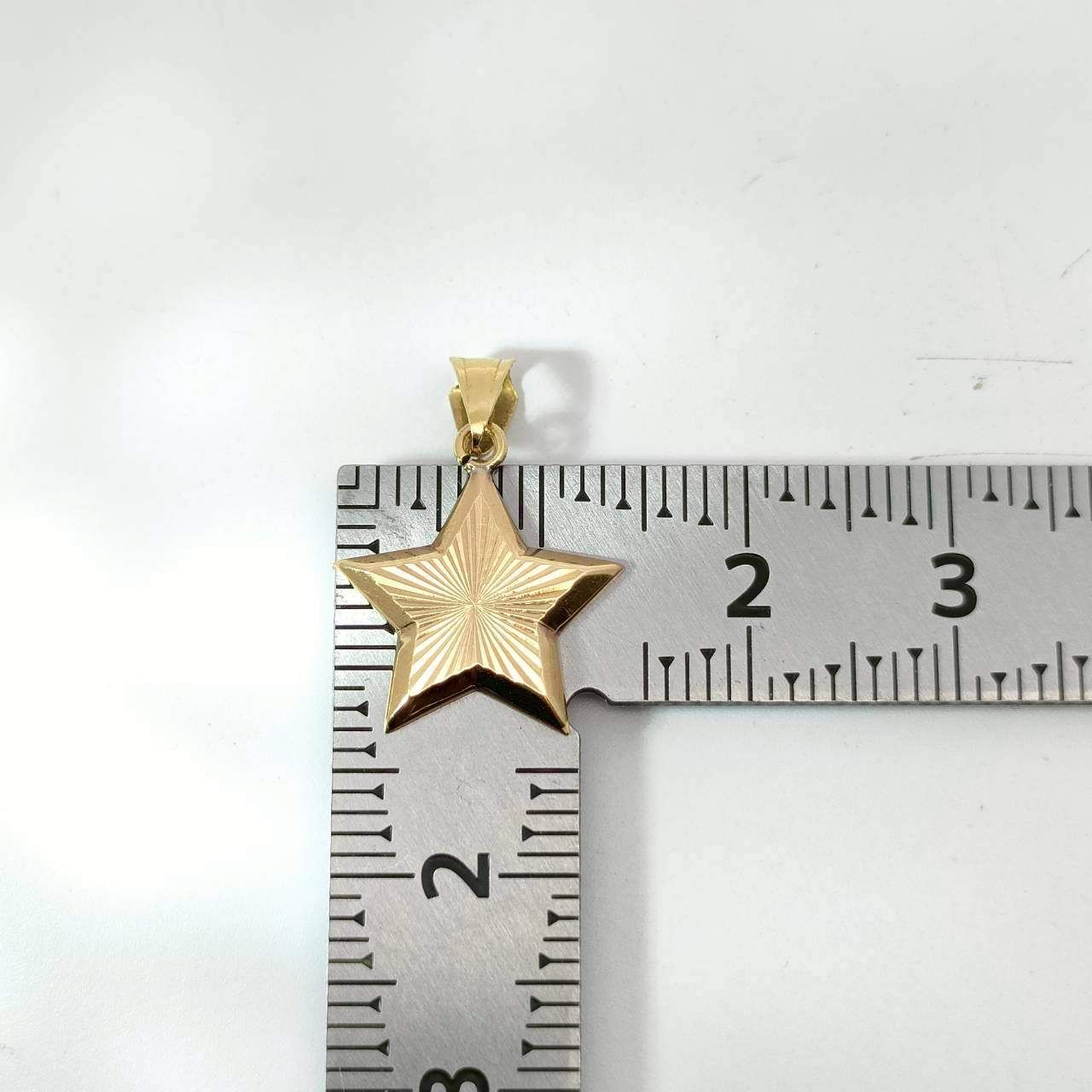18金 K18 男女兼用 星 スター ネックレストップ 0.82ｇ D311 FORTGASGNV_COM_BR