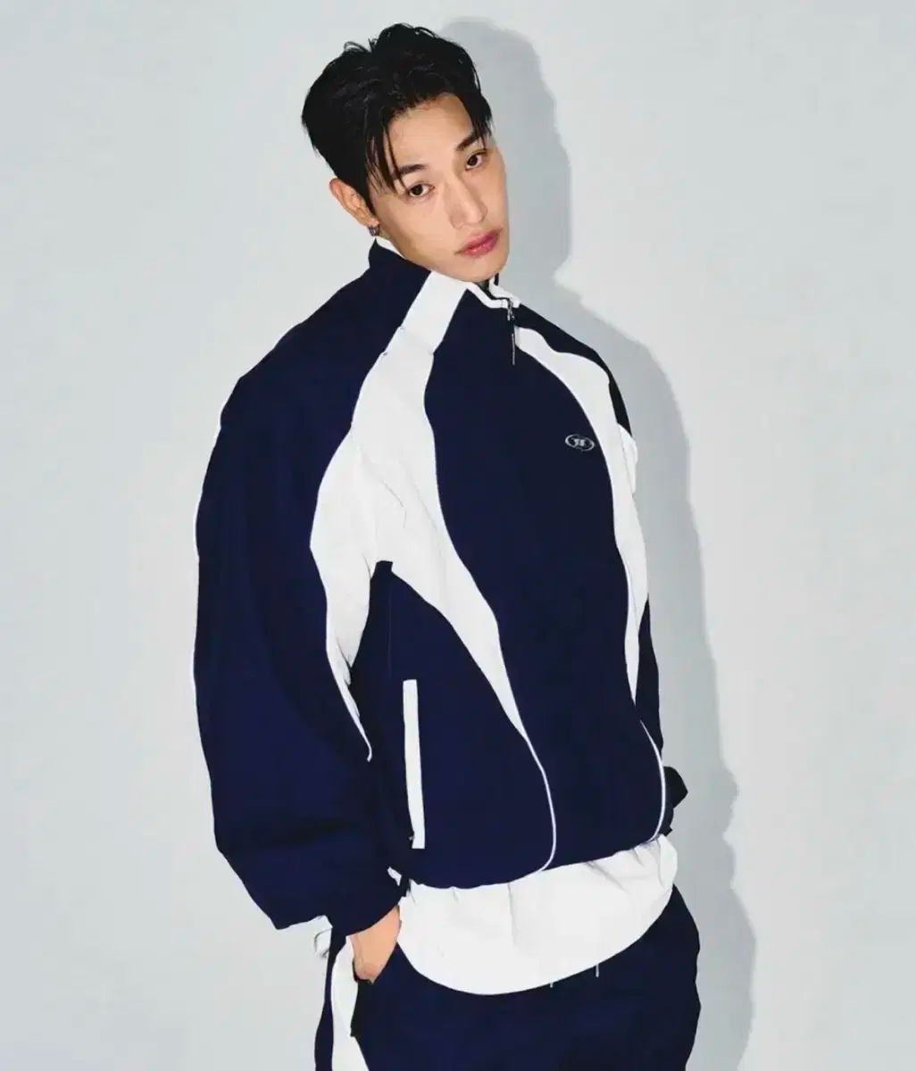 BORN TO WIN ナイロン ブロック ジャケット ネイビー 2 サイズ