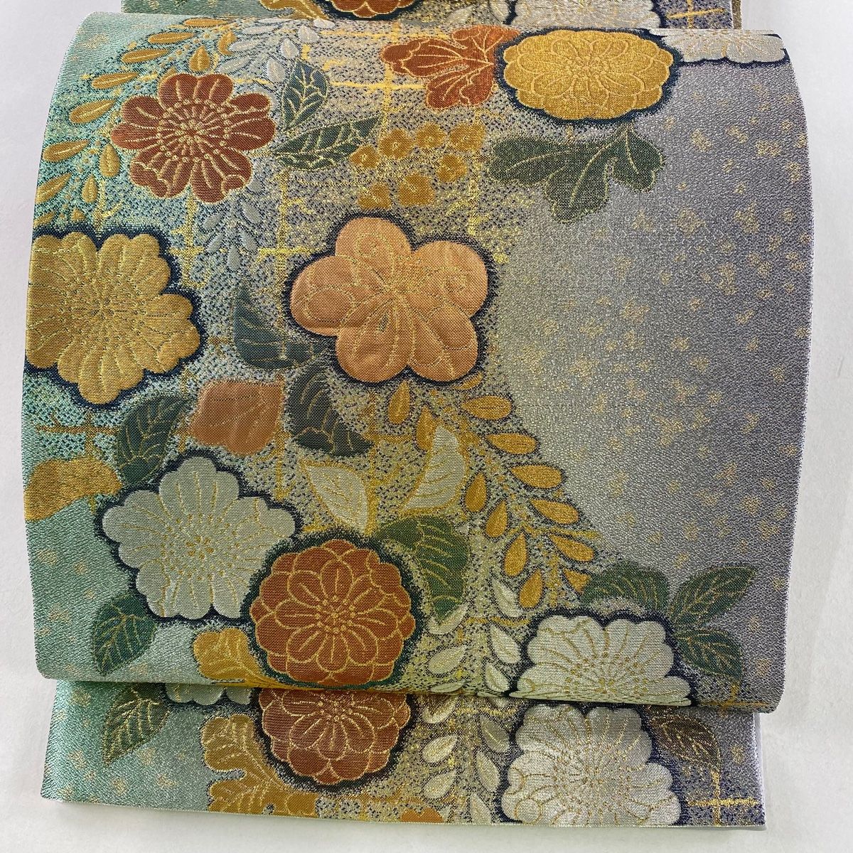 袋帯 秀品 椿 桜 金銀糸 箔 薄緑 六通 正絹