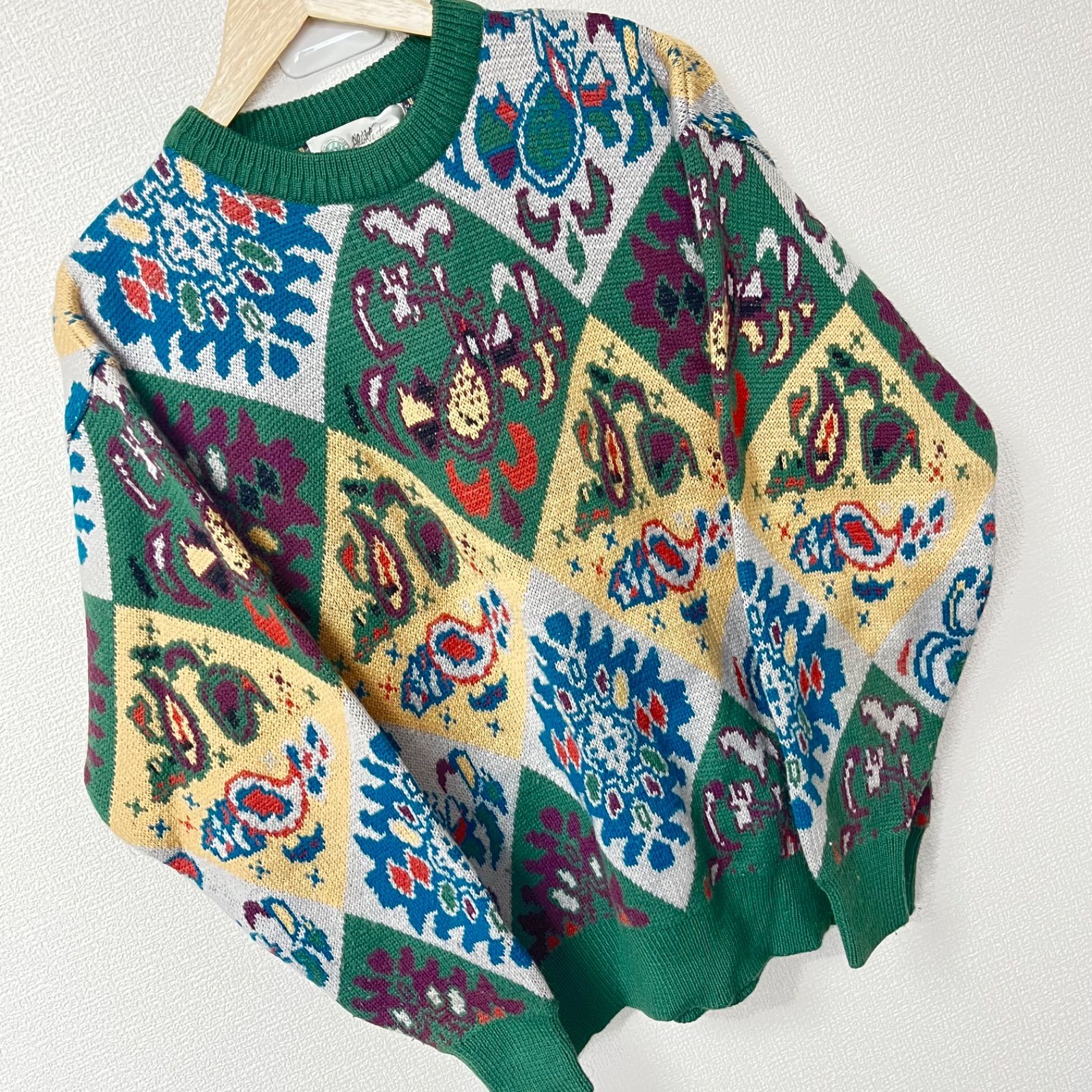 ヴィンテージ 総柄ニット デザインセーター 個性派 グリーン系 肉厚 太アーム デザインニット　総柄ニット　長袖　ニット　セーター　緑　グリーン　パープル　紫 | FREEKS WEAR powered by BASE