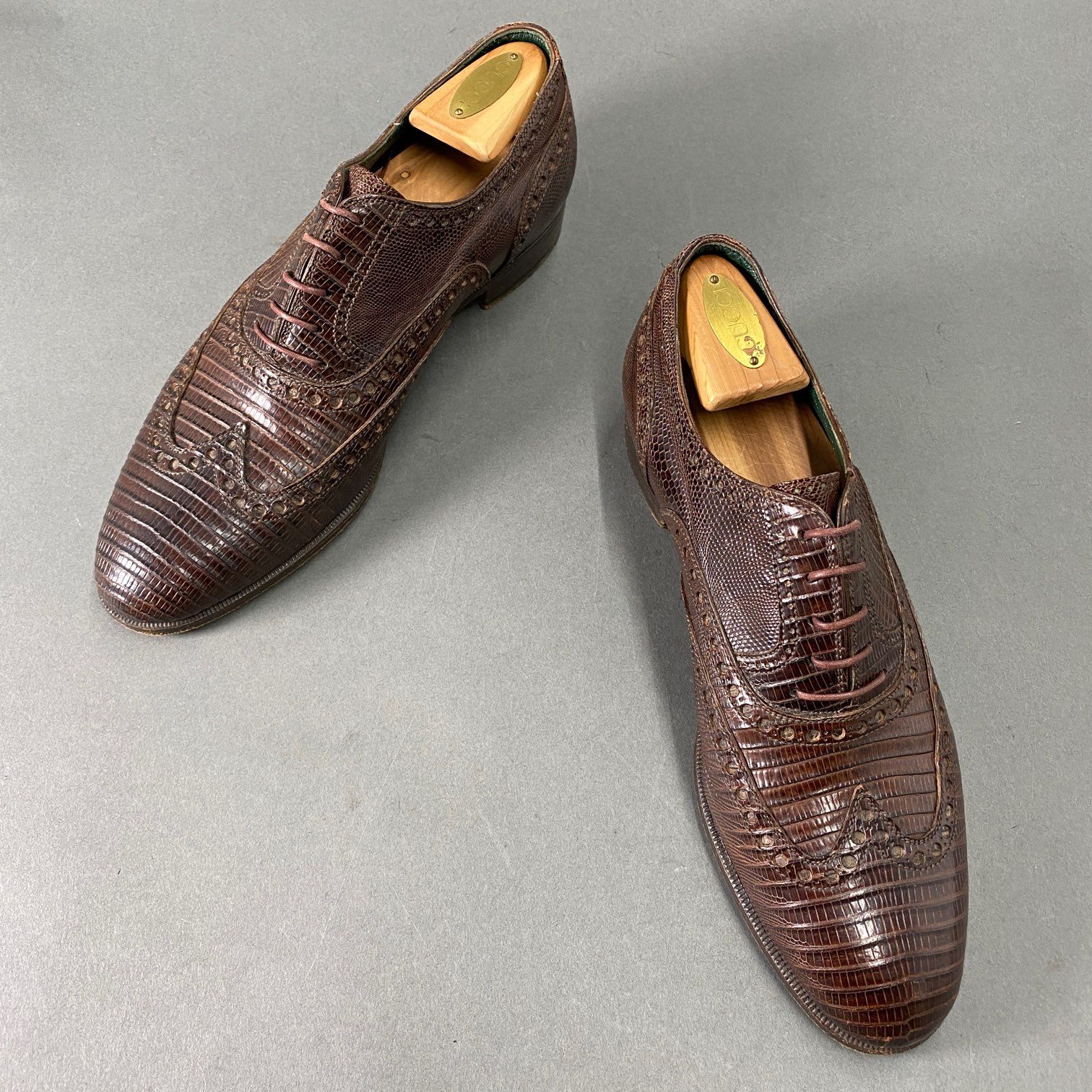 3L23 GUCCI グッチ 本革 リザード トカゲ革 Wチップドレスシューズ 41 