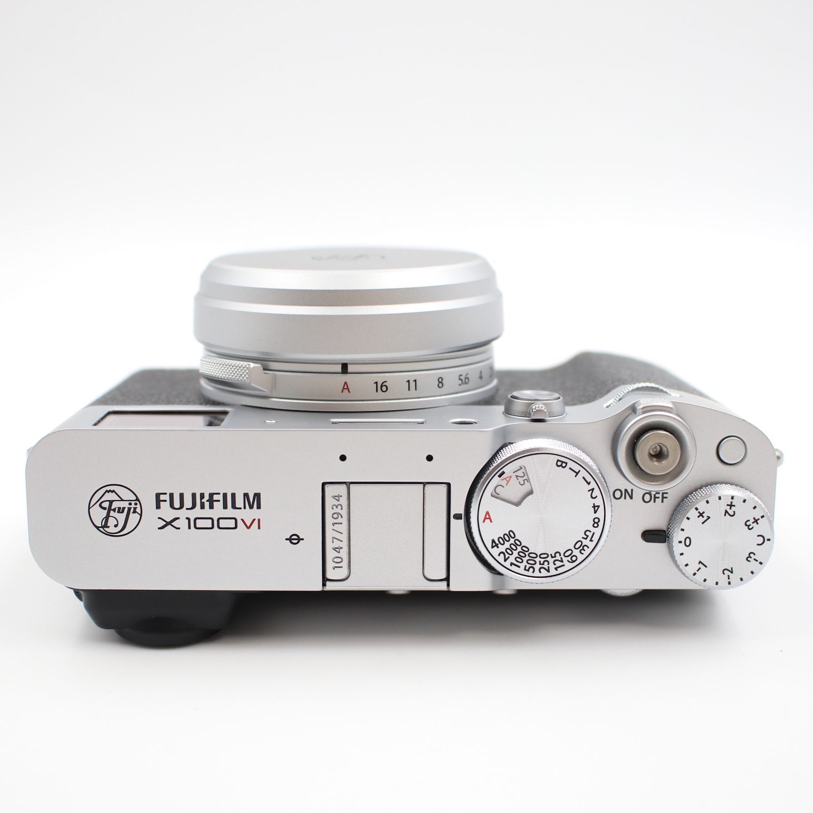 FUJIFILM X100VI　シルバー　シャッター数3200回　富士フイルム 富士フイルム FUJIFILM X100VI [シルバー] 価格比較 - 価格.com