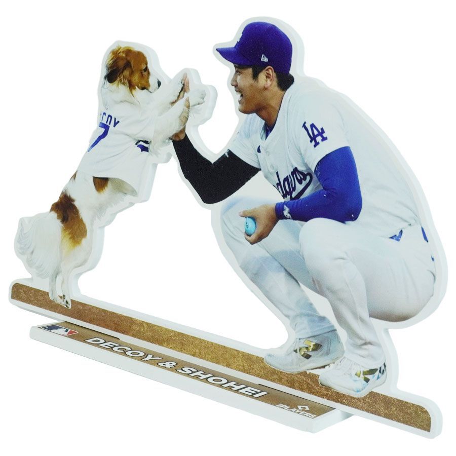 DECOY STANDEE