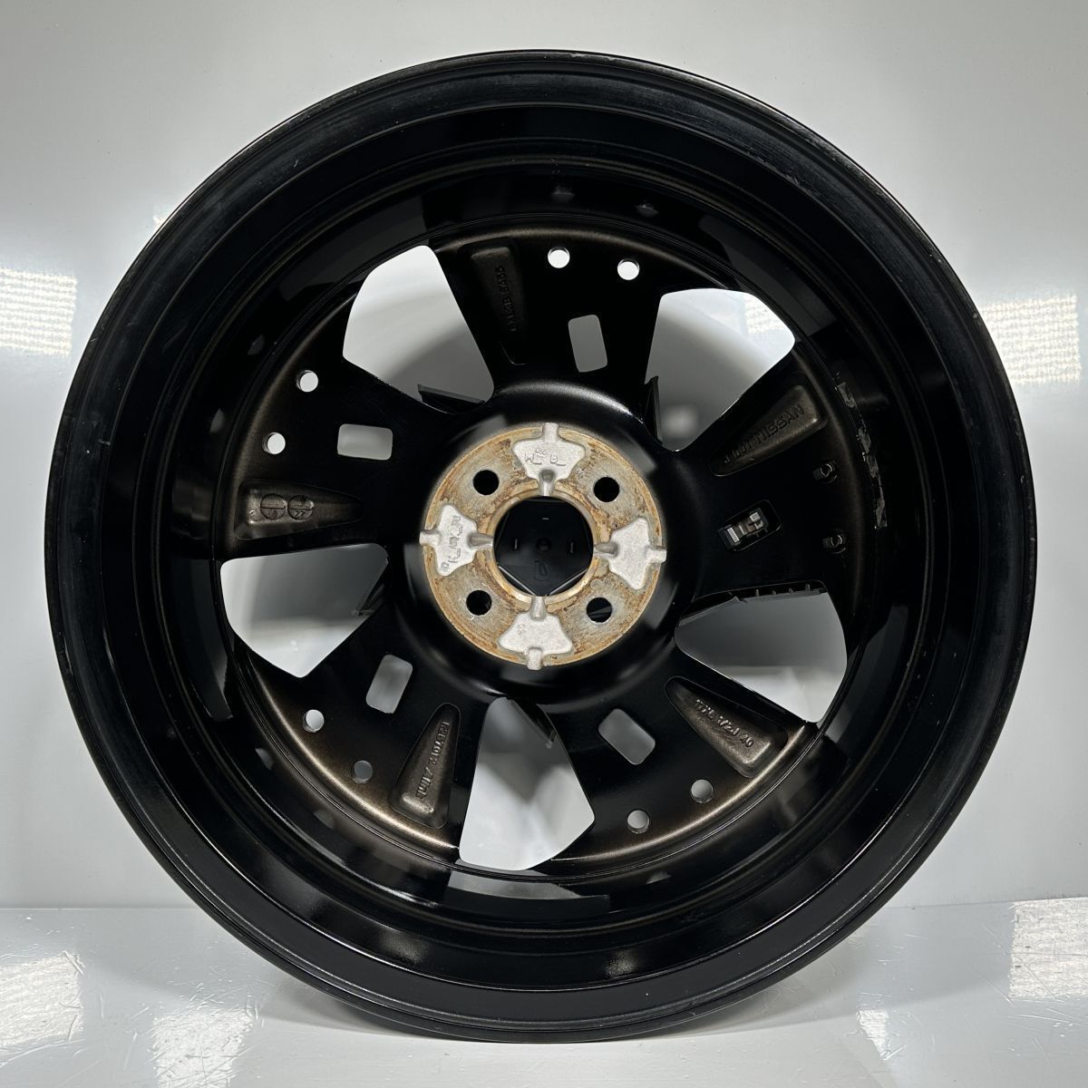 美品/低走行 ノートオーラ FE13 純正 アルミホイール×1本 黒