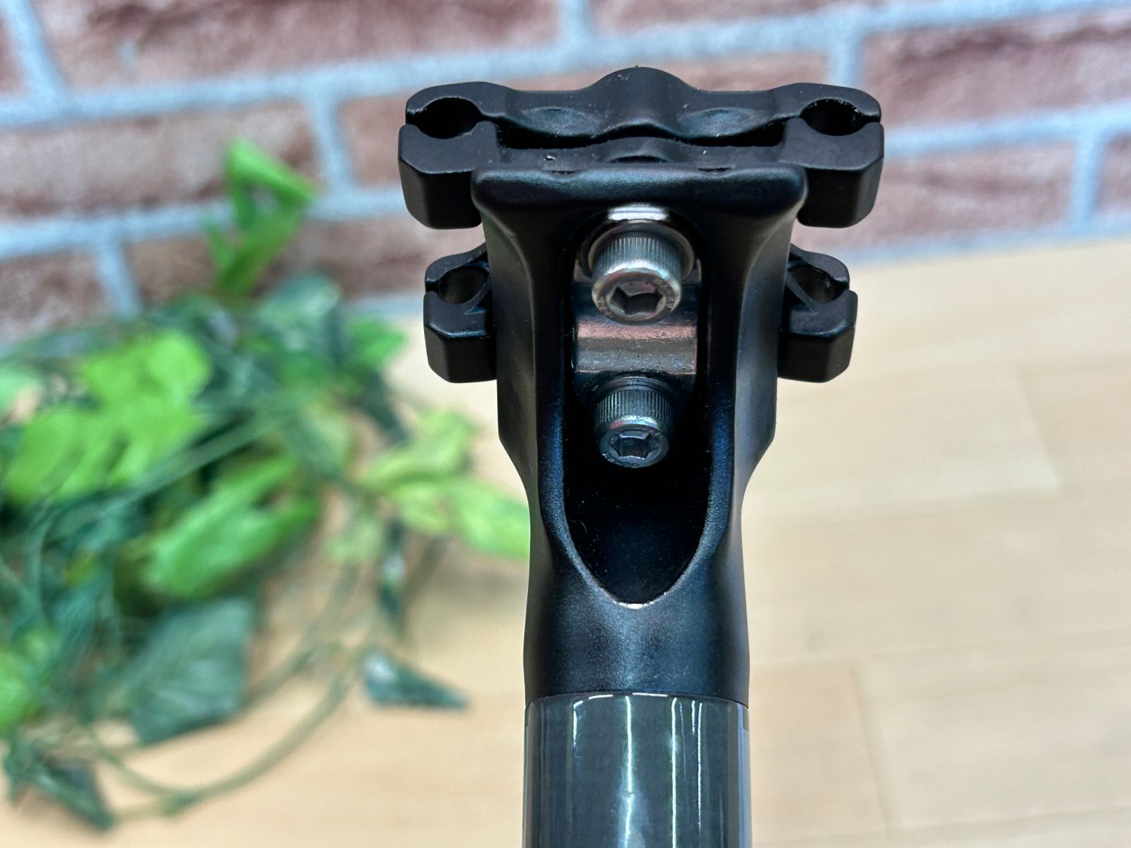 テルスポ イチ推し!! 中古 LOOK LS2 CARBON SEATPOST 27.2mm 230g 