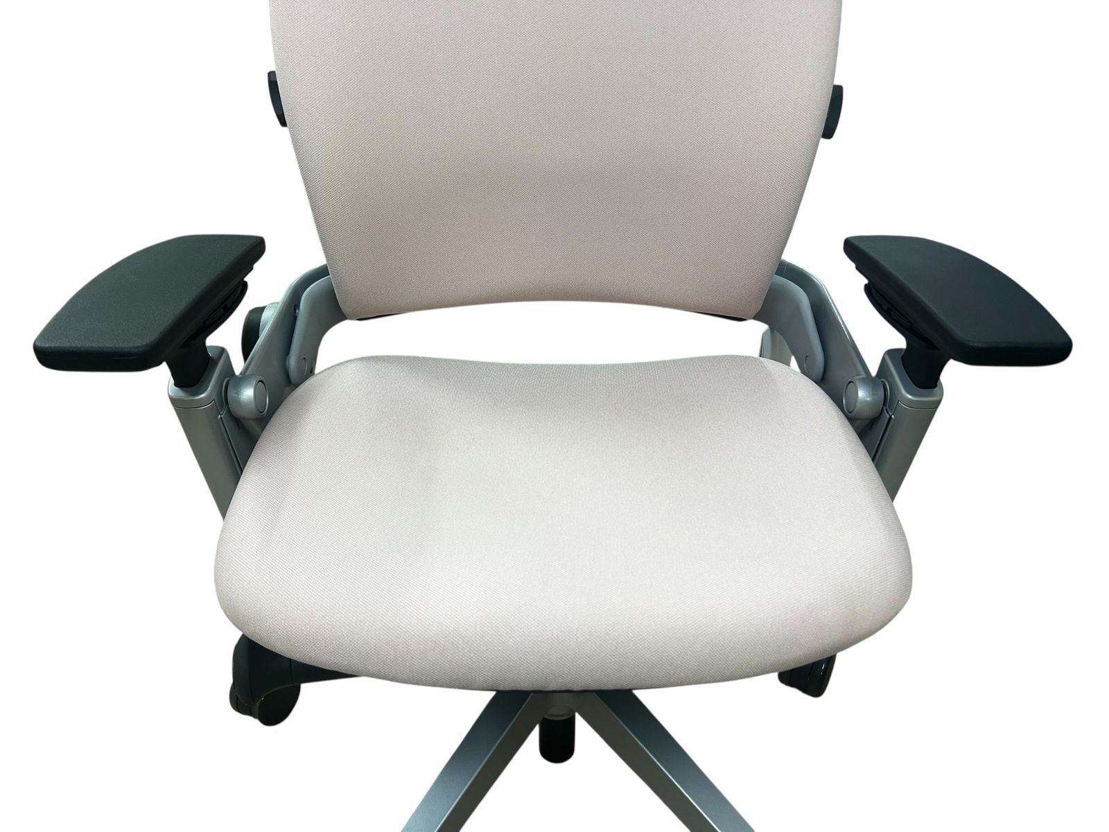 Steelcase Leap リープチェア V2 可動肘付 エルゴノミクスチェア オフィスチェア 椅子 スチールケース 店頭直接引取可