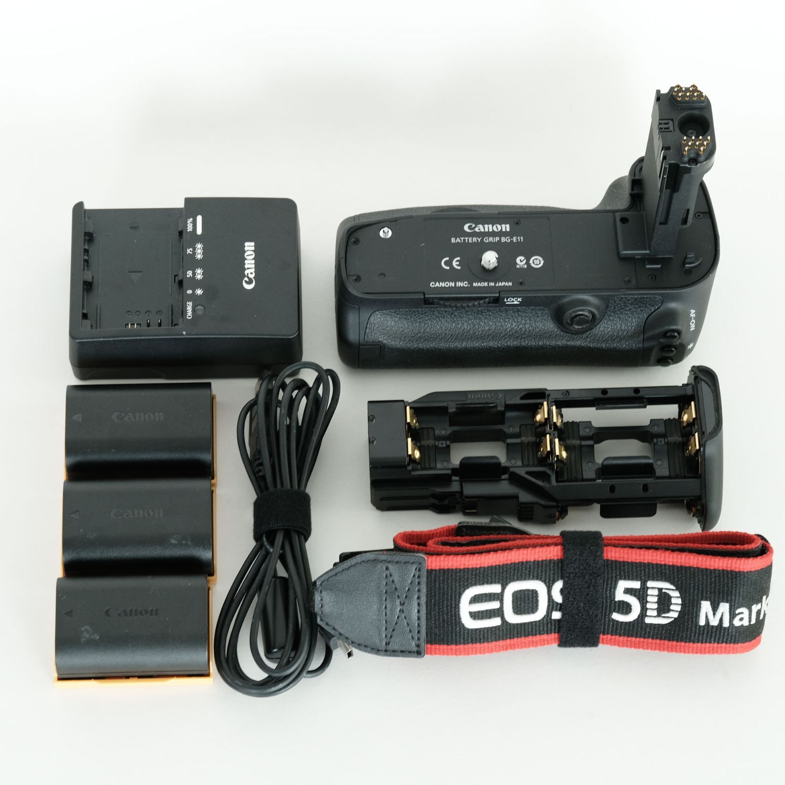 Canon EOS 5D Mark III(バッテリー付き) Canon EOS 5D MarkⅢ 本体 バッテリー3個付き Canon EOS 5D Mark III