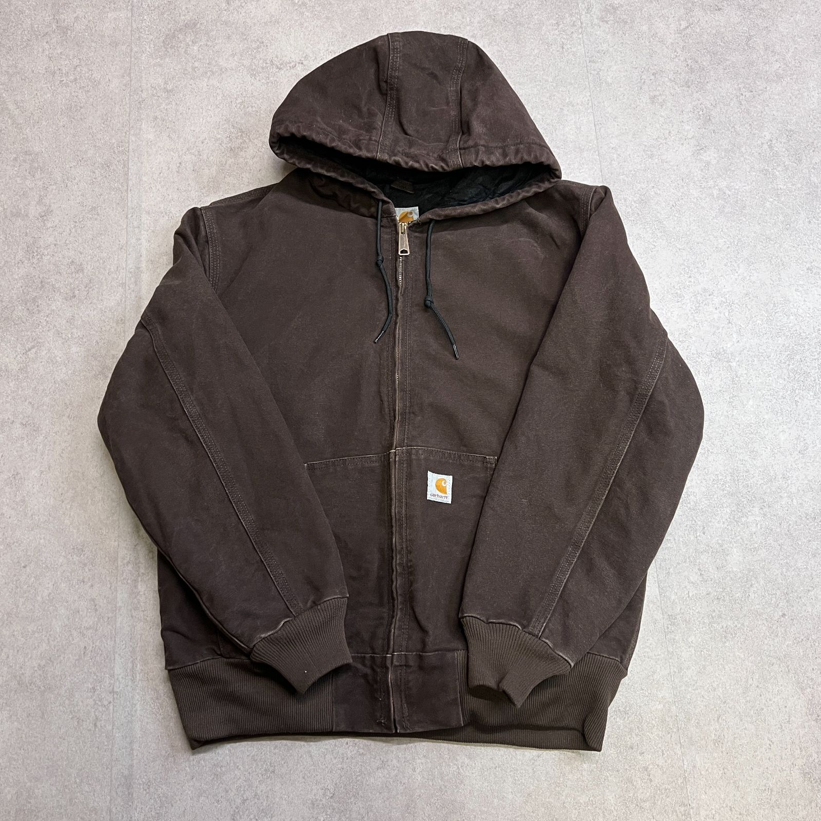 Carhartt アクティブジャケット Mサイズ(DKB)