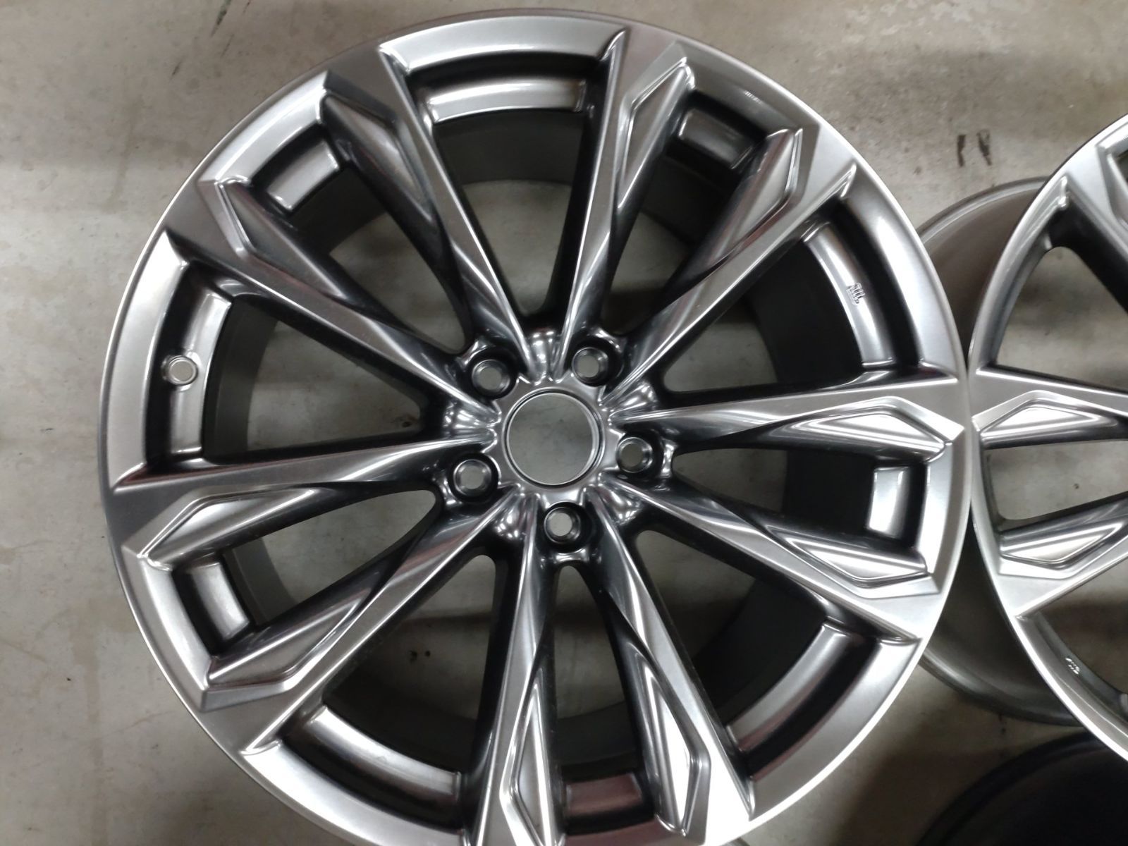 レクサスis300h Fスポーツ19インチ ホイール 4個セット新品