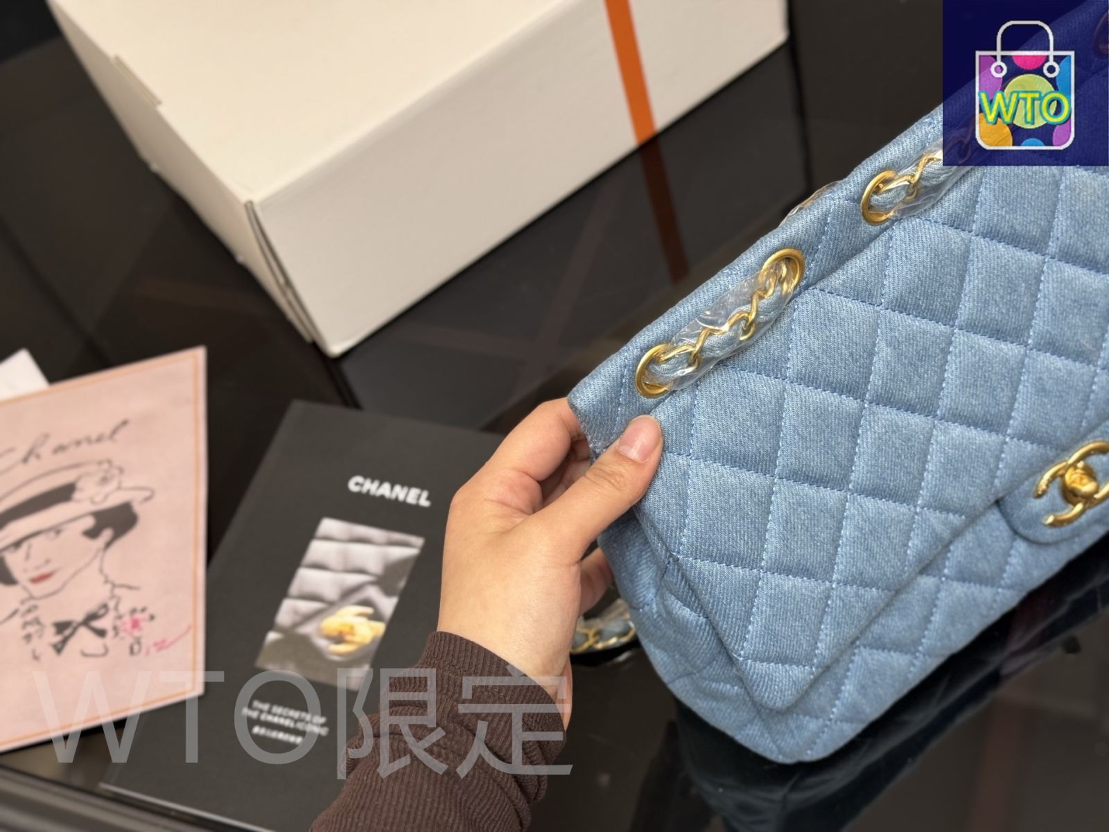 VINTAGE●CHANEL●WOC キャビア クロスボディバッグ Chanel Woc - 33 For Sale on 1stDibs | chanel woc vintage