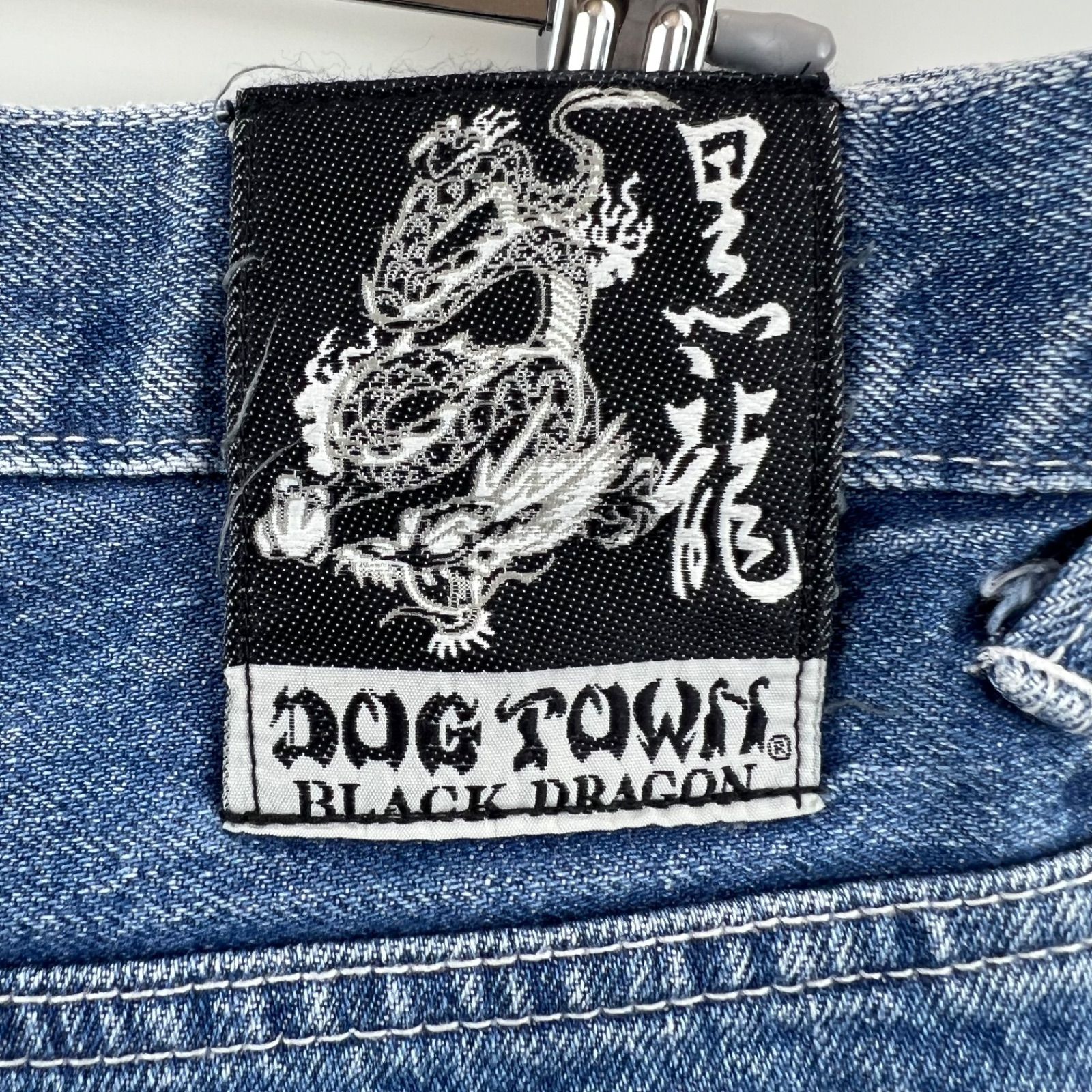 DOG TOWN　Y2K ハーフパンツ　ダークグレー　黒龍　ドラゴンプリント　M DOG TOWN Y2K ハーフパンツ ダークグレー 黒龍 ドラゴンプリント M