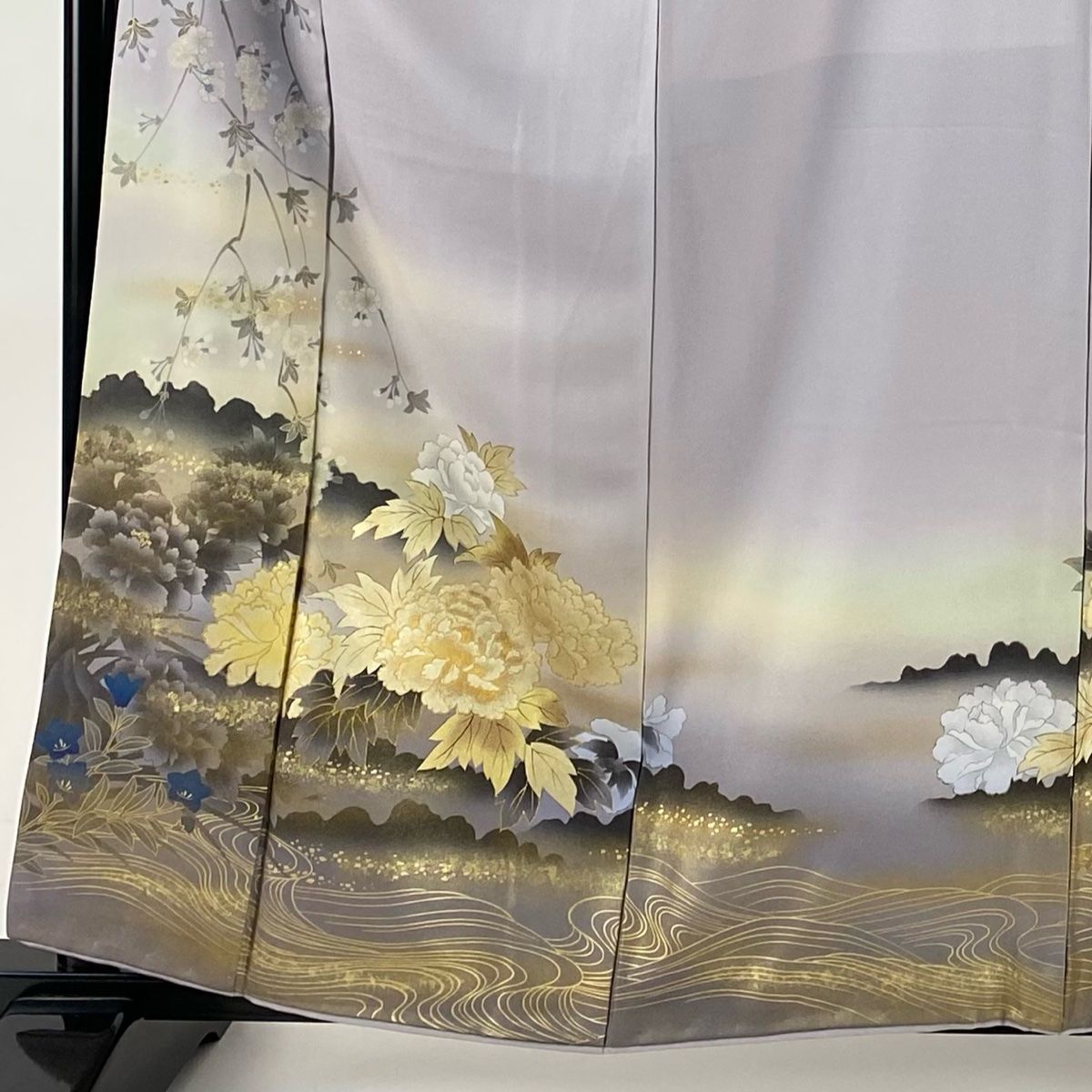 訪問着 身丈160cm 裄丈64cm M 袷 落款 牡丹 流水 金彩 ぼかし 灰紫 正絹 秀品