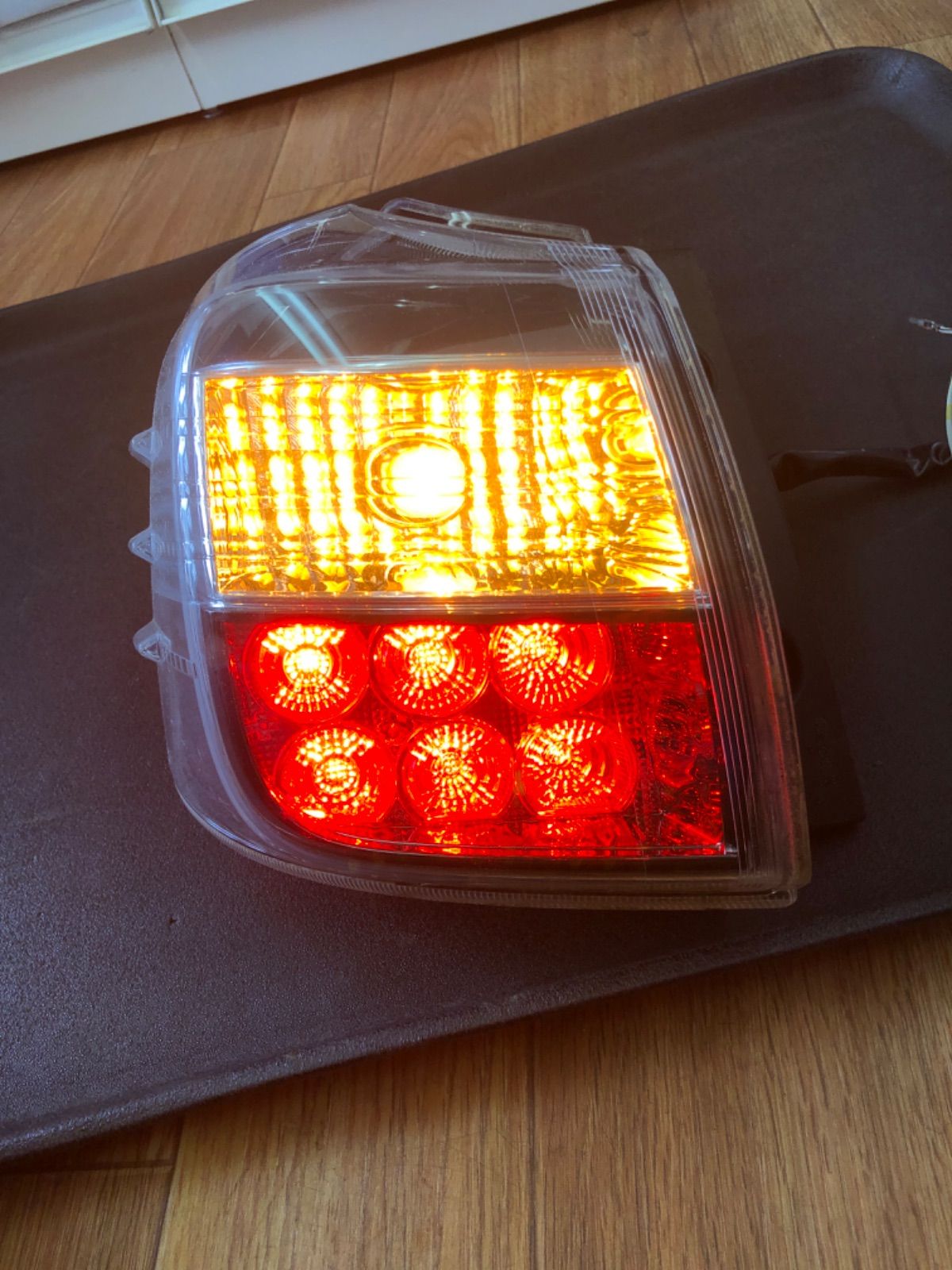 トヨタ WISH ウィッシュ 20系 純正テールライト ランプ LED ZGE20