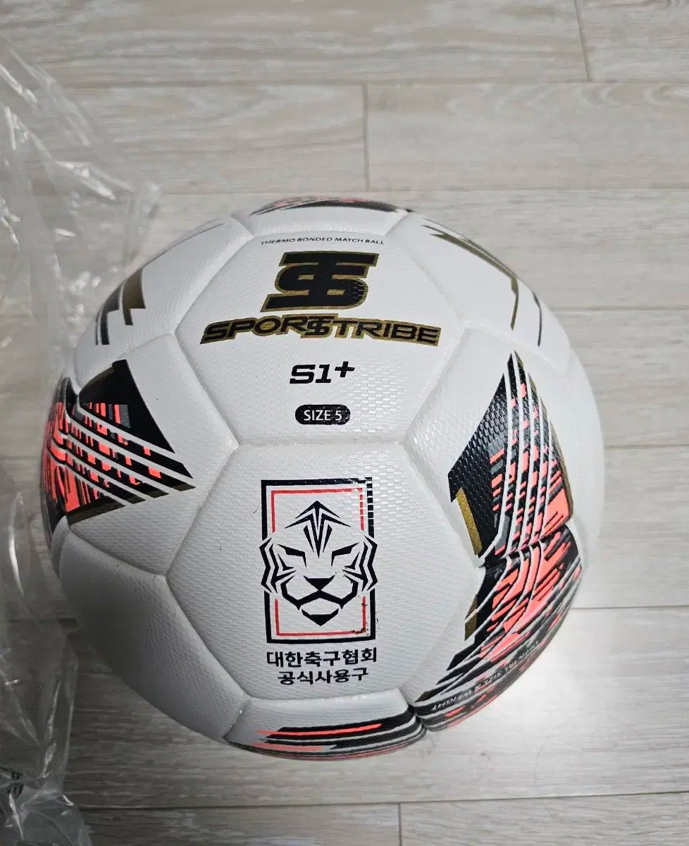 サッカーボール5号球 【4球】sfida VAIS ULTIMO PRO