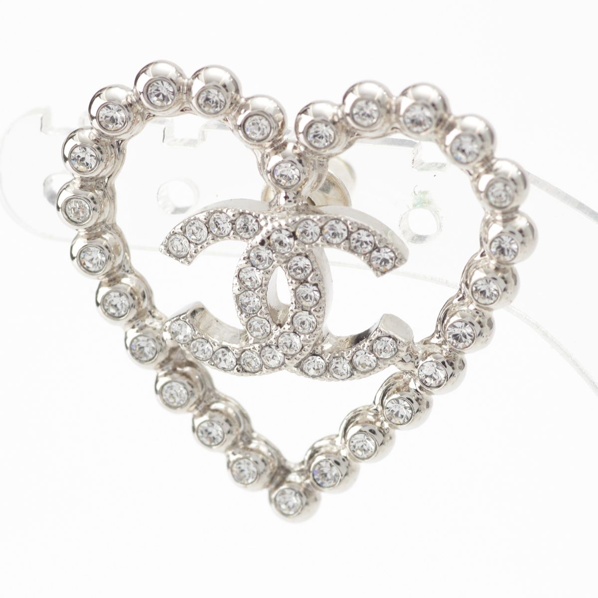 CHANEL ハート　ピアス ハート型のパールが可愛い♡】CHANEL ピアス (CHANEL/ピアス