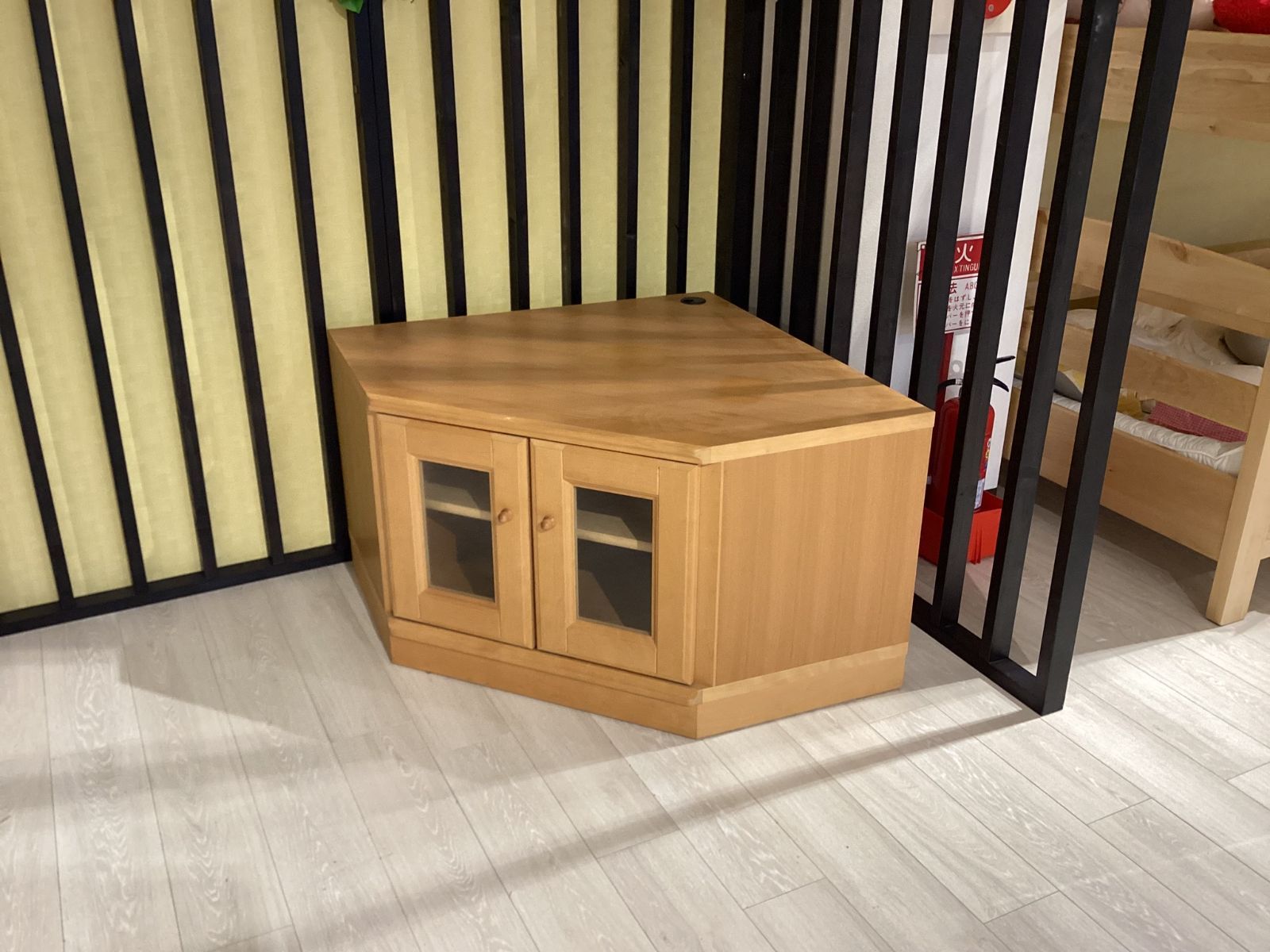 CHARDONNAY(シャルドネ) 自然素材の家具 キッズテーブル カバ桜材 