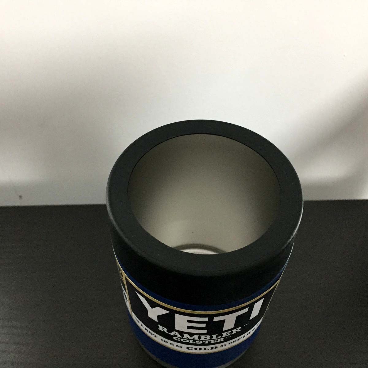 YETI イエティ ランブラー コルスター 12オンス 12oz 缶クーラー