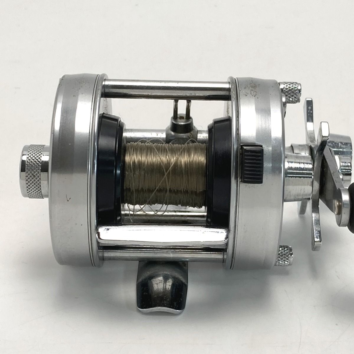 galcia - ABU アンバサダー　2500CI Amazon.co.jp: アブ アンバサダー 2500C ゴールド 美品 アブ