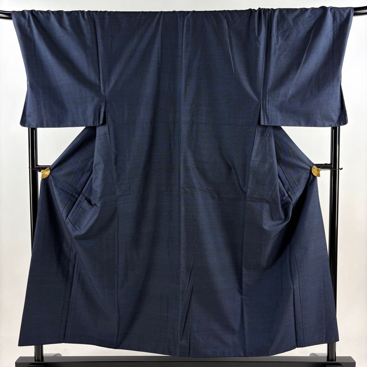 男着物 身丈153cm 裄丈74.5cm L 袷 亀甲絣 紺色 正絹 名品