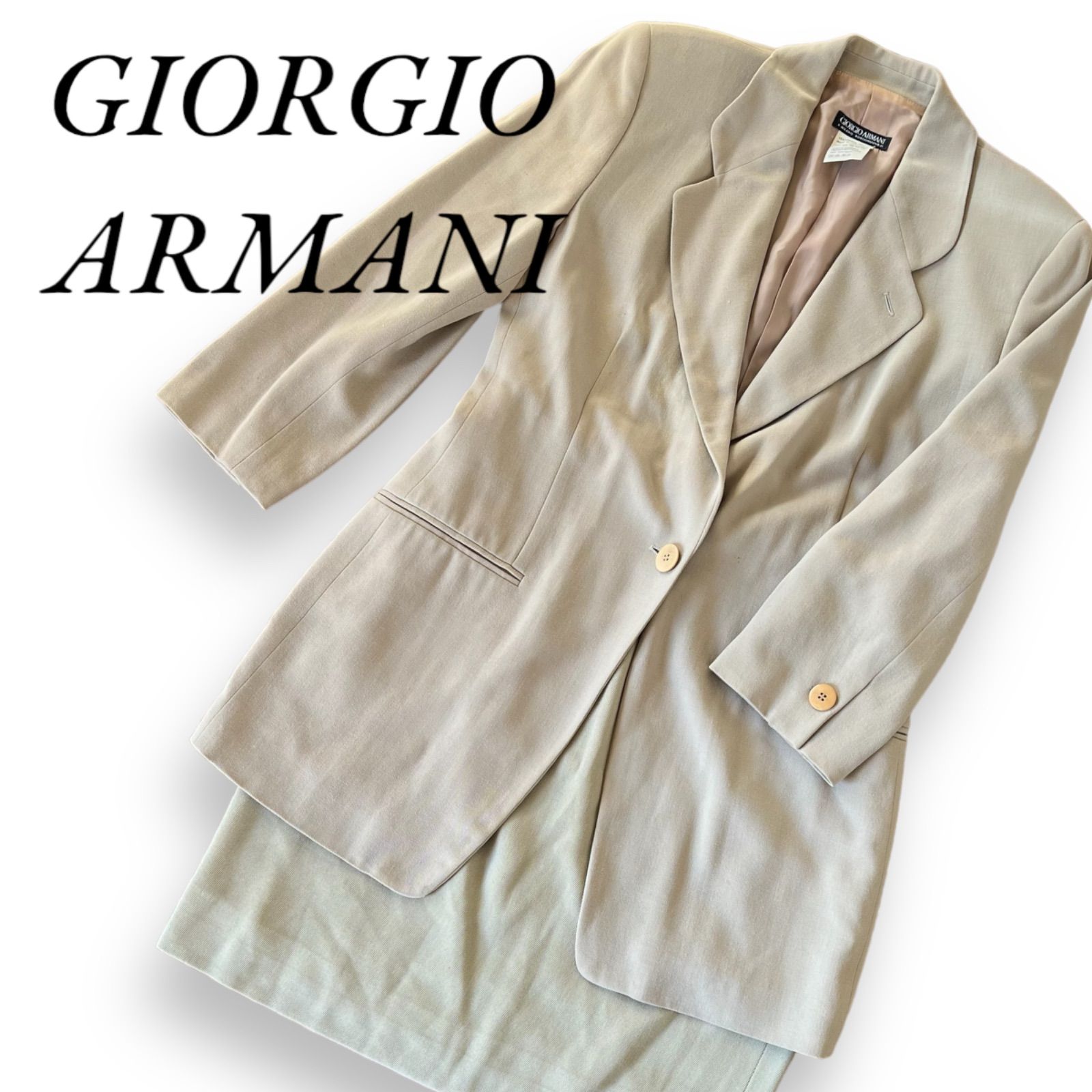 ジョルジオアルマーニ白のスーツ40