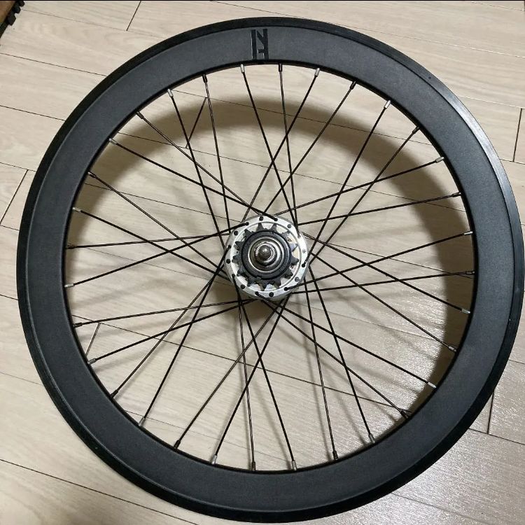H+Son Archetype/Suzue Pro Max SB wheelset - Rainbow spokes