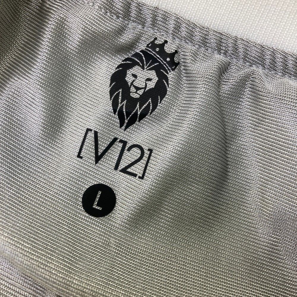 サイズ：L V12 ヴィトゥエルヴ 2024年モデル 蓄熱 ジャケット 総柄 グレー系 [240101413764] ゴルフウェア メンズ ストスト サイズ：L V12 ヴィトゥエルヴ 2024年モデル 蓄熱 ジャケット 総