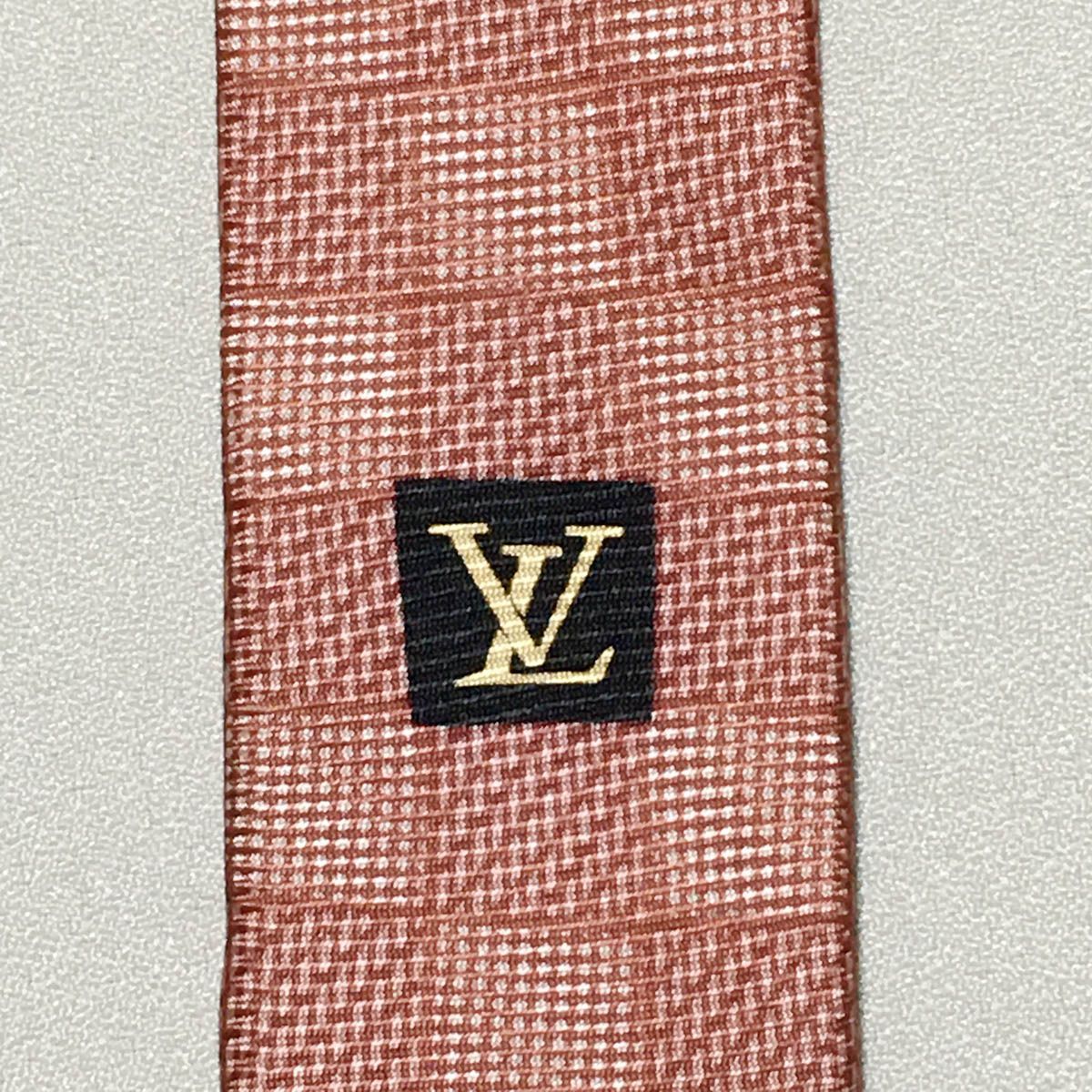 ダミエ 美品 LOUIS VUITTON ルイヴィトン ネクタイ シルク100% 未使用級 ルイヴィトン Louis Vuitton ネクタイ シルク100% 未使用級