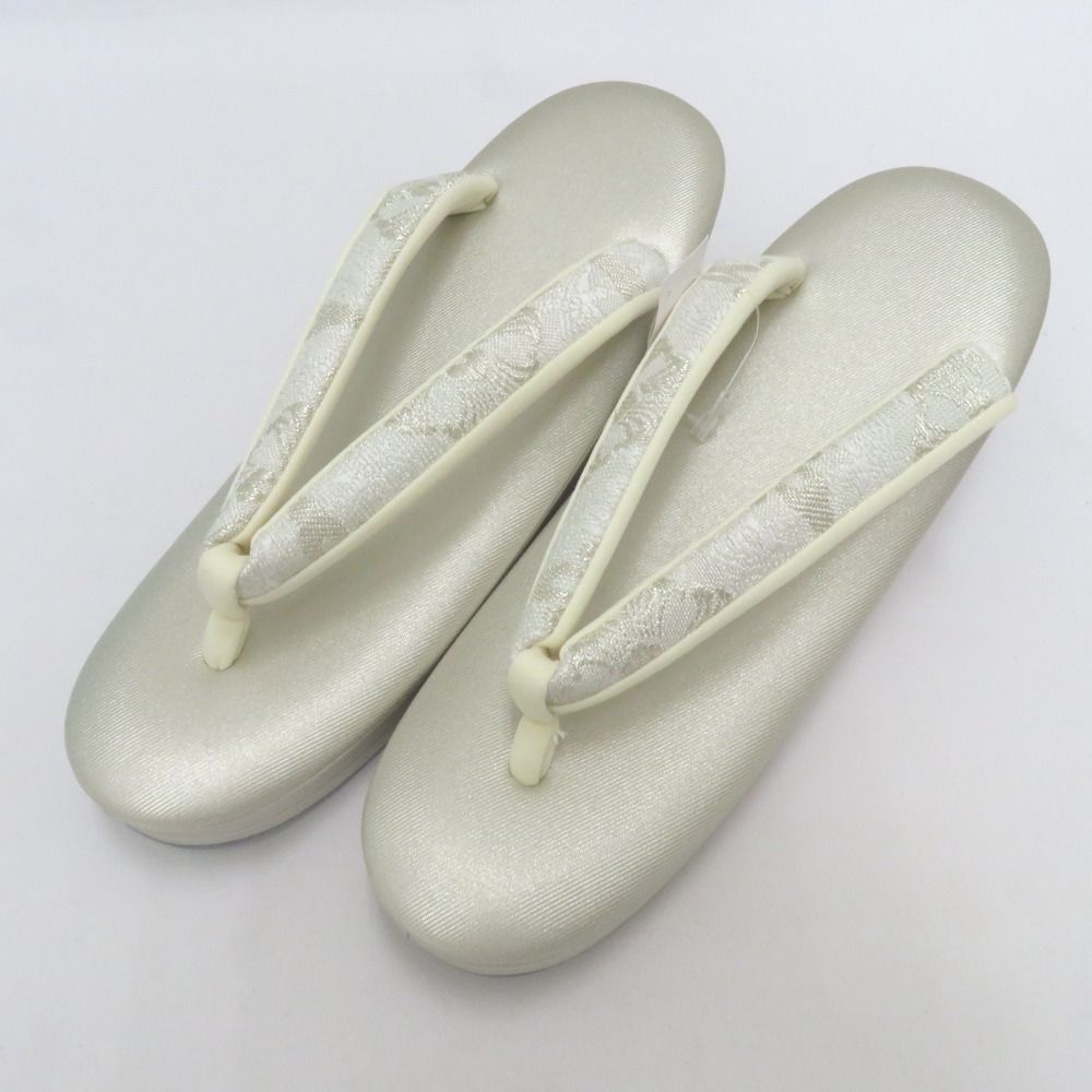 草履 白梅謹製 礼装用 Mサイズ 2枚芯 フォーマル シャンパンゴールド シルバー×白 24.0cm 日本製 牛皮底面