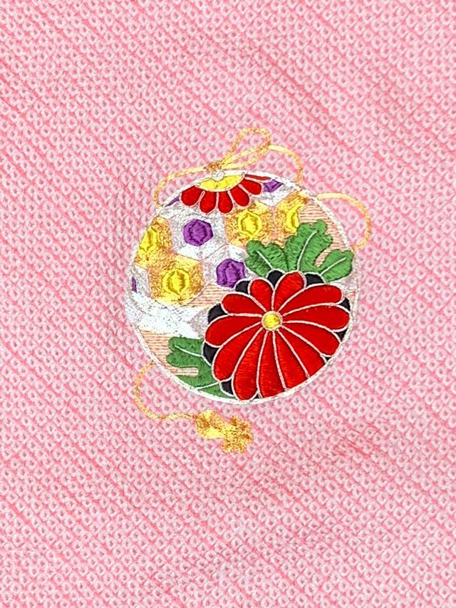 総刺繍柄